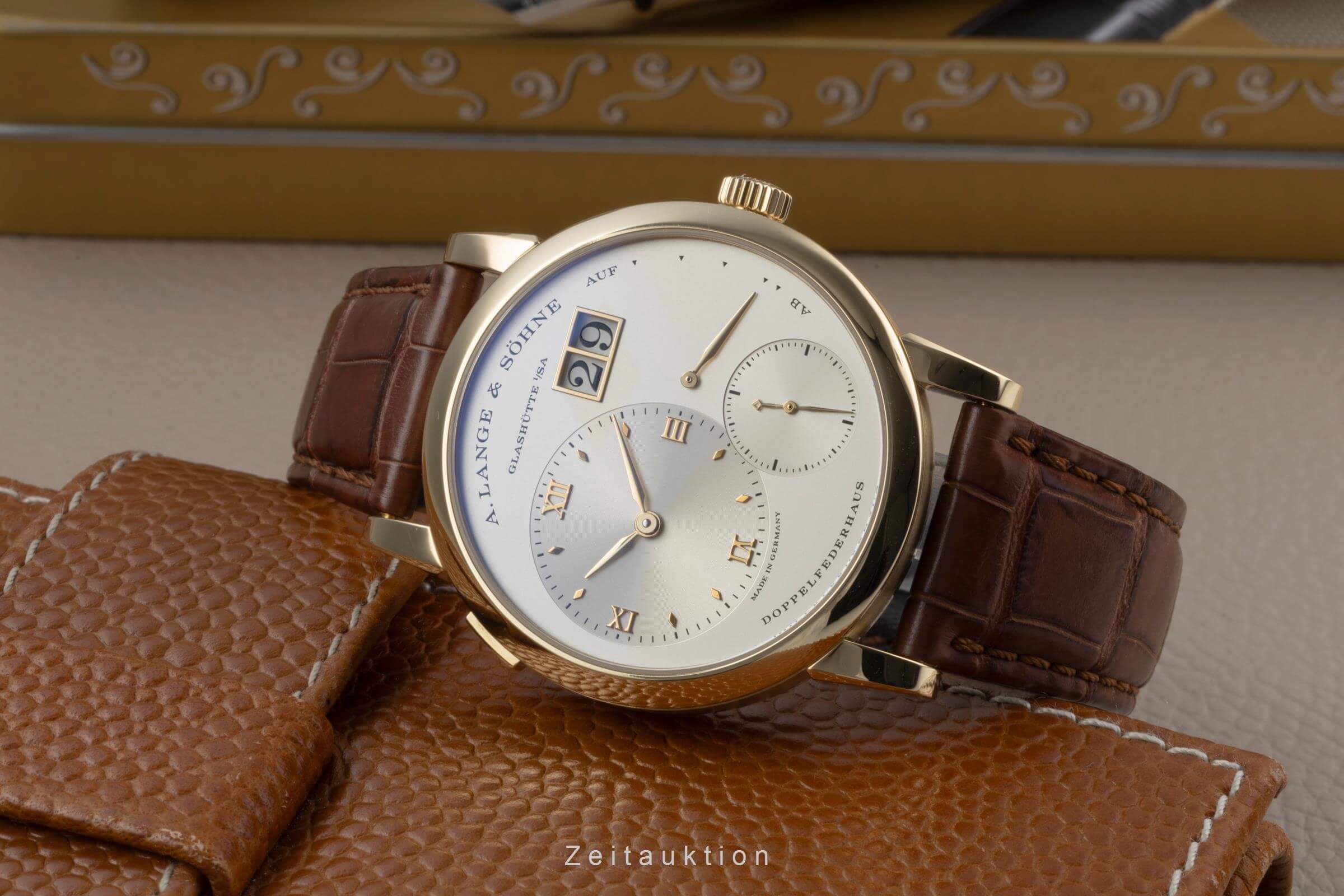A. Lange & Söhne Lange 1 18 ct gold manual winding men's watch 191.021  [2501550] - Image 3
