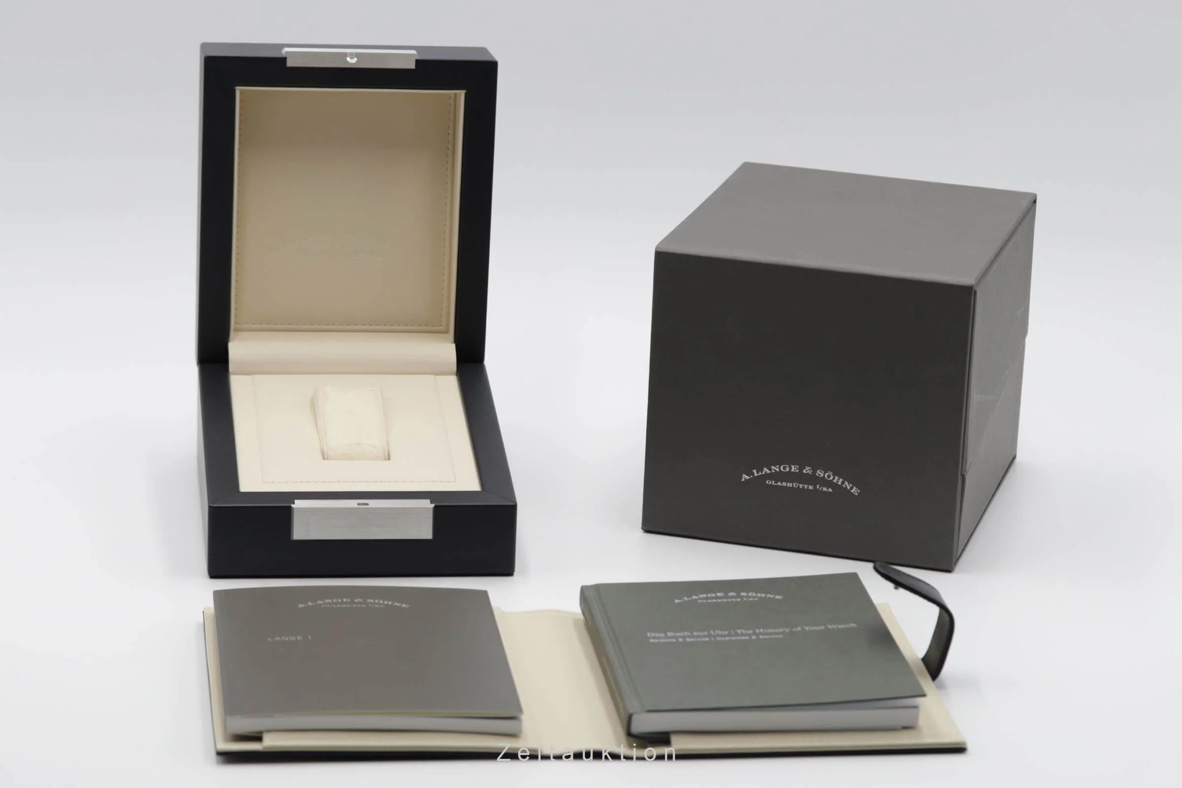 A. Lange & Söhne Lange 1 18 ct gold manual winding men's watch 191.021  [2501550] - Image 9