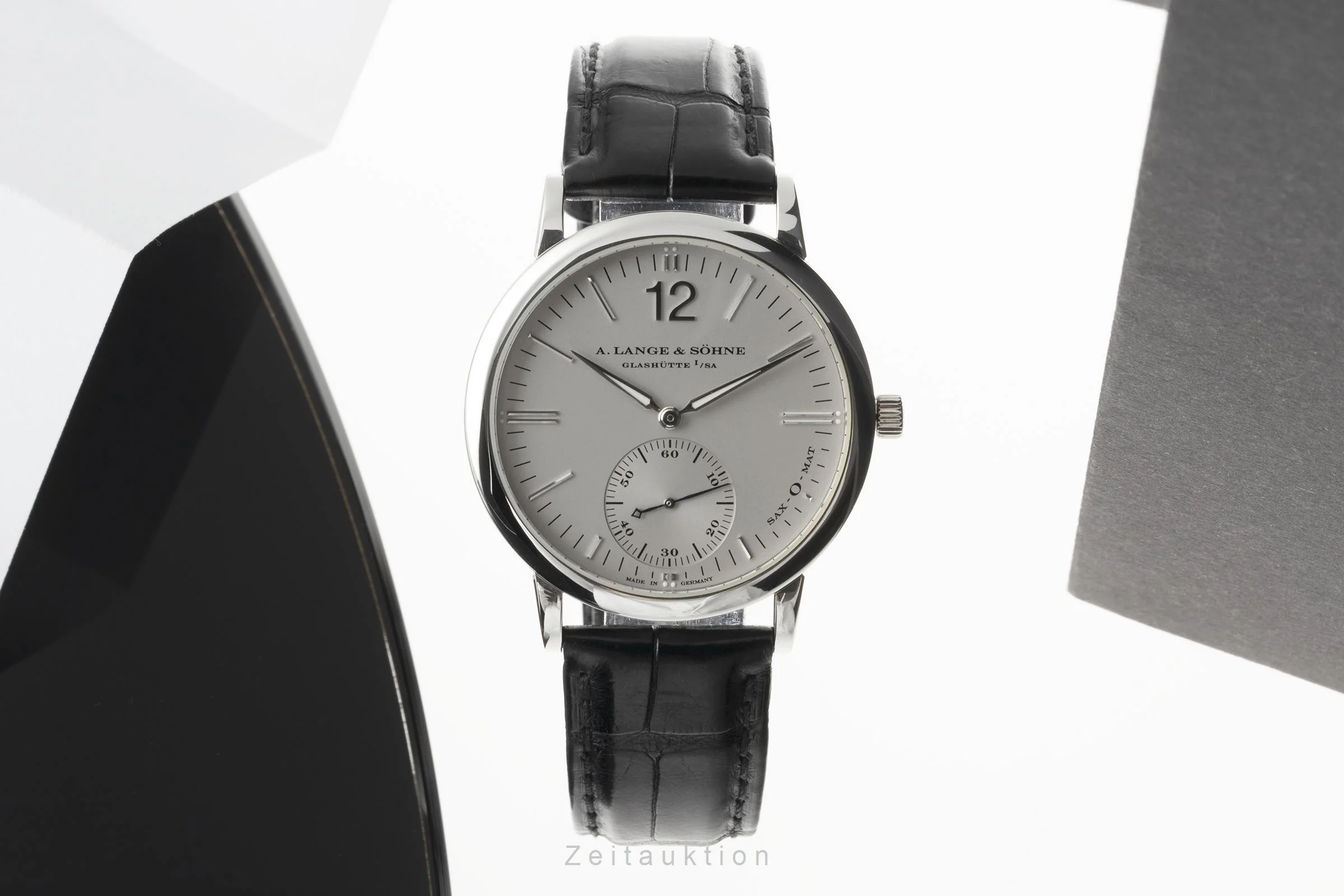 A. Lange & Söhne SAX-O-MAT platinium automatic men's watch 301.025  [2206578] - Image 3