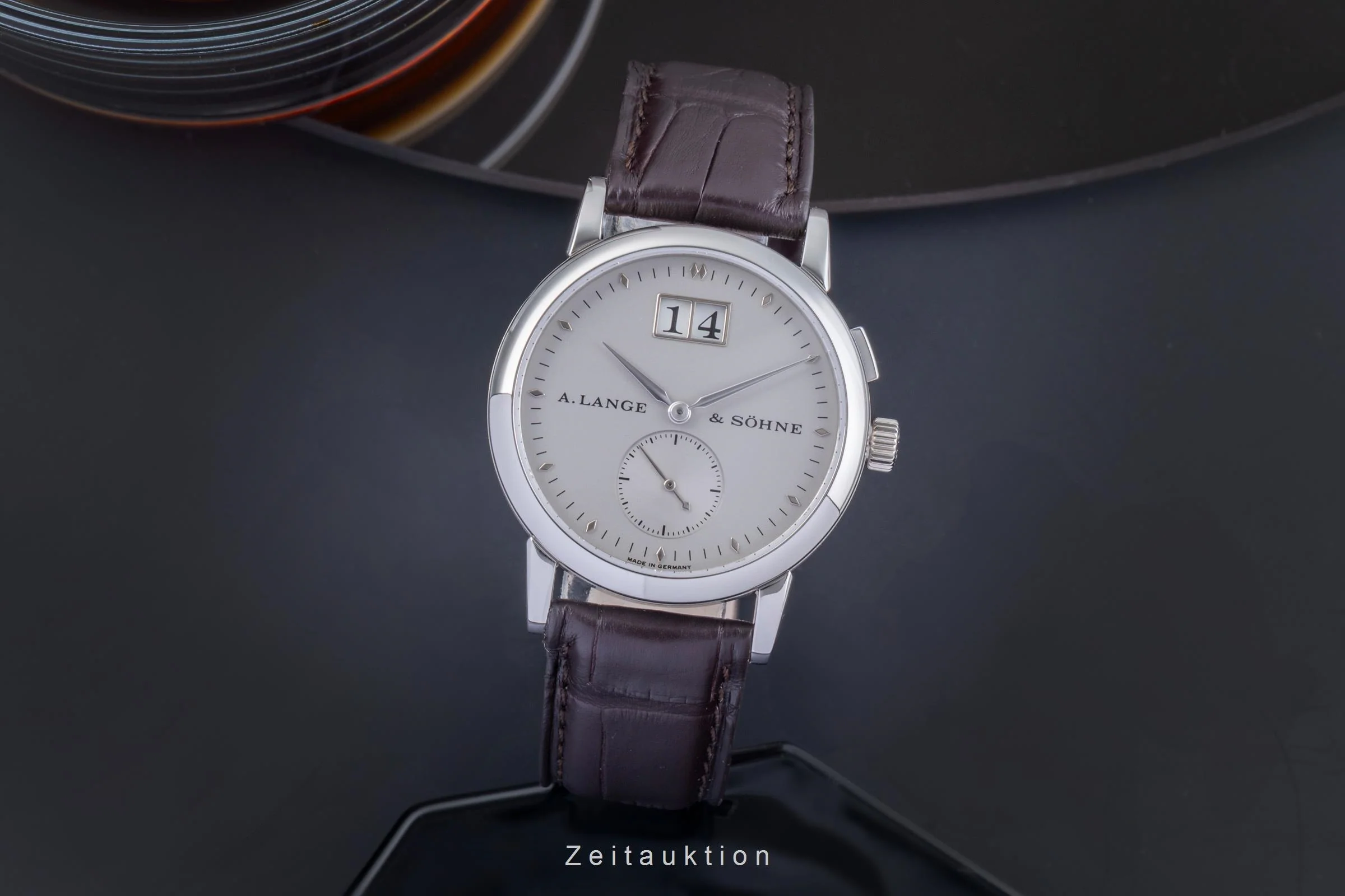 A. Lange & Söhne Saxonia platinium manual winding unisex 105.025  [2506602] - Image 4