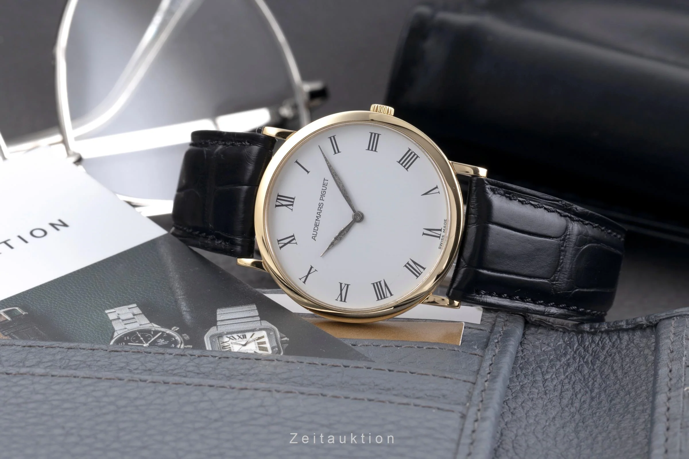 Audemars Piguet Classique 18 ct gold manual winding men's watch  [2600376] - Image 3