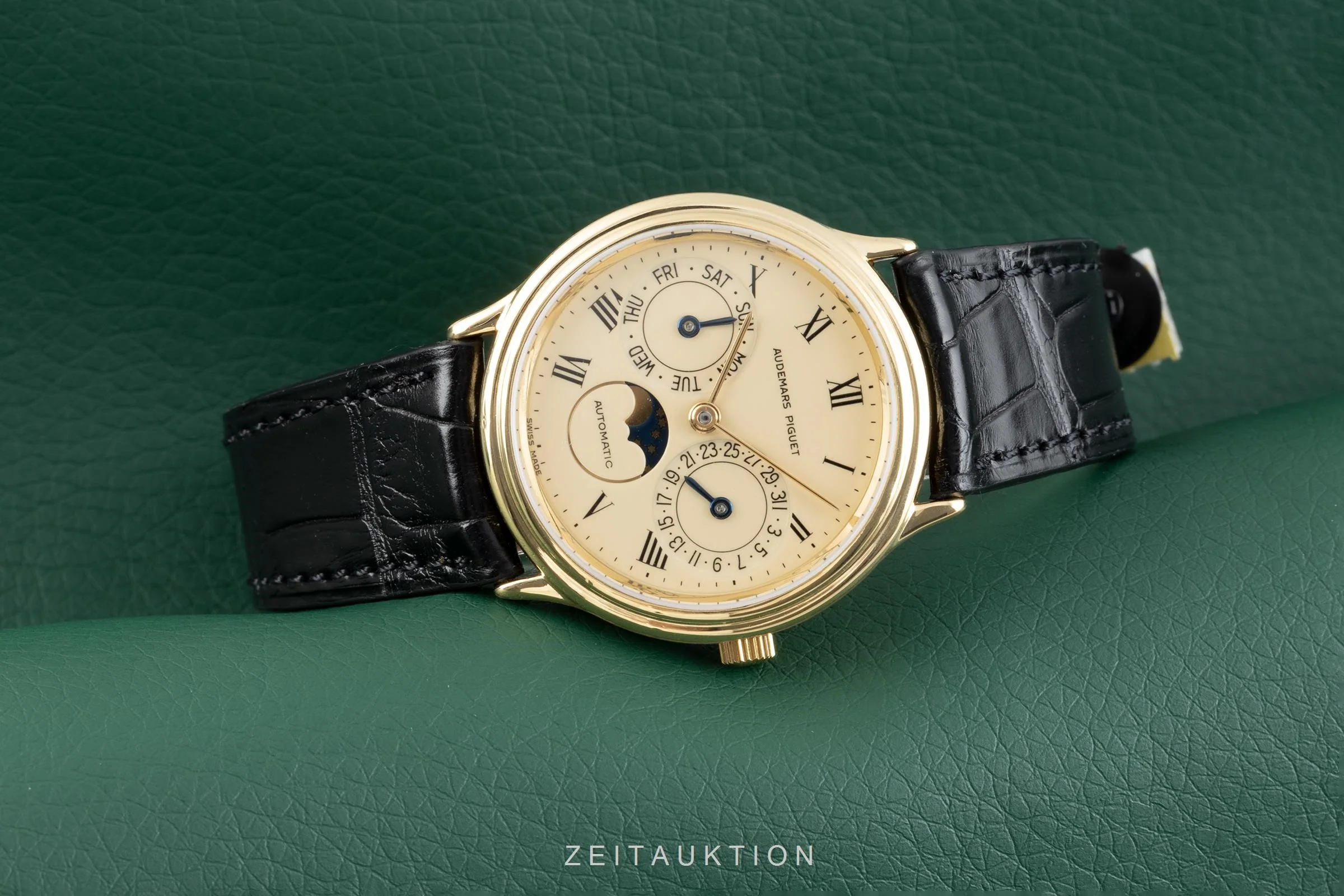 Audemars Piguet Day-Date Moonphase 18 ct gold automatic men's watch  [2104318] - Image 2