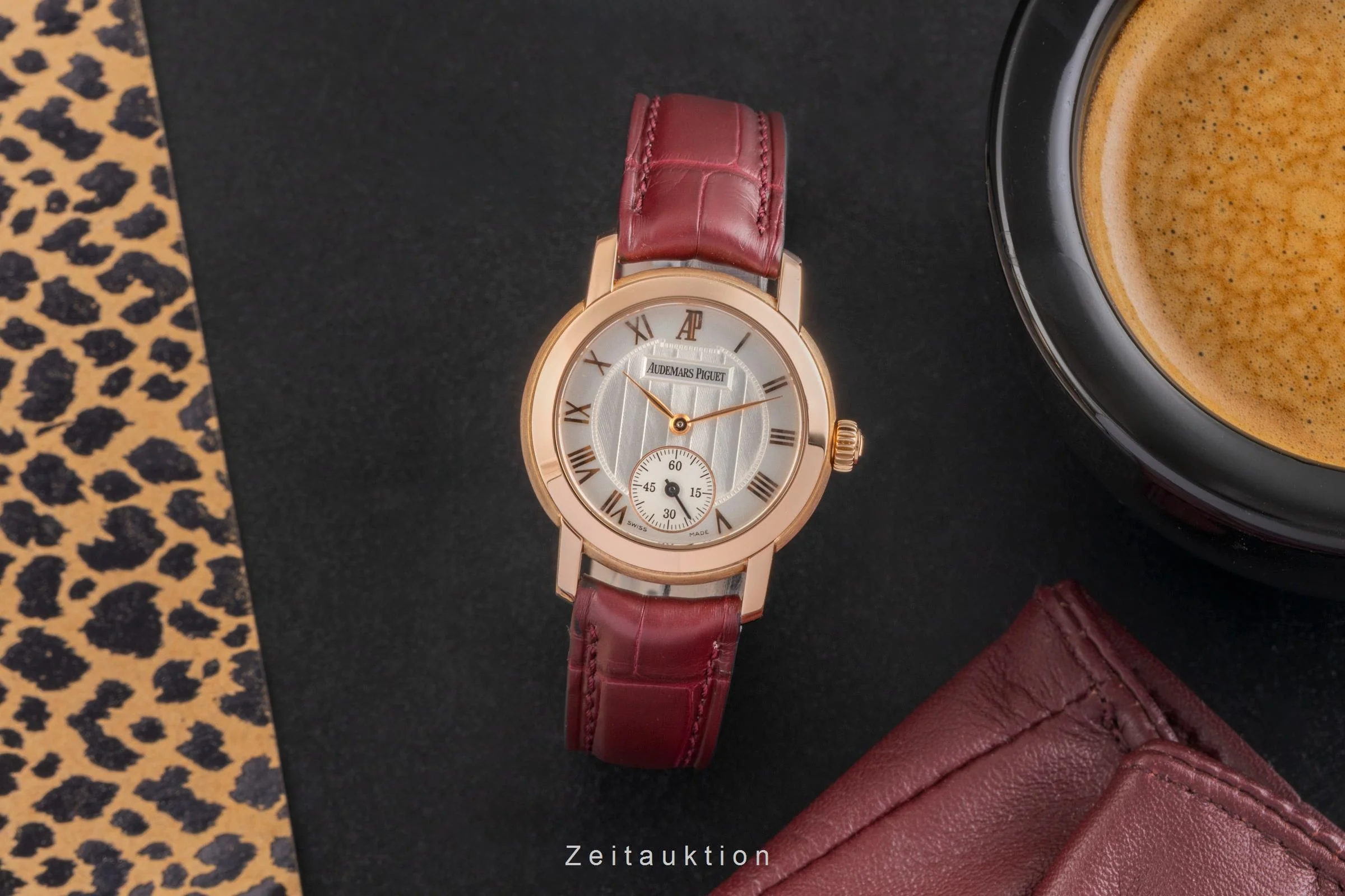 Audemars Piguet Jules  18 ct gold manual winding women's watch 77230OR.OO.A082MR.01  [2502632] - Image 4