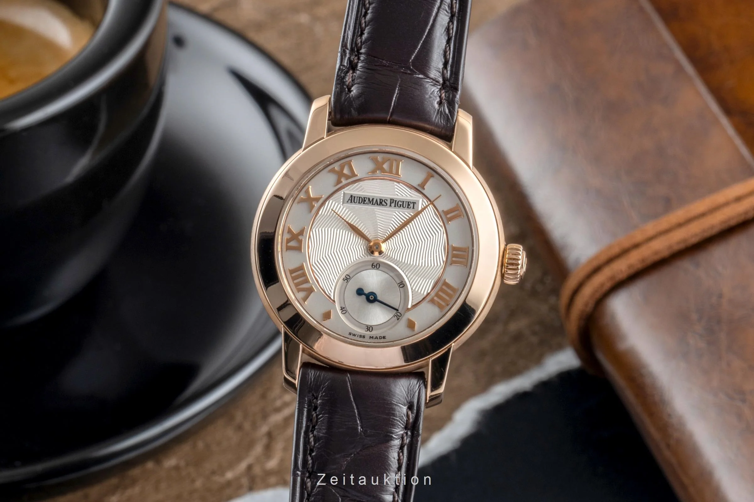 Audemars Piguet Jules  18 ct red gold manual winding women's watch 77230OR.OO.A082MR.01  [2506685] - Image 2