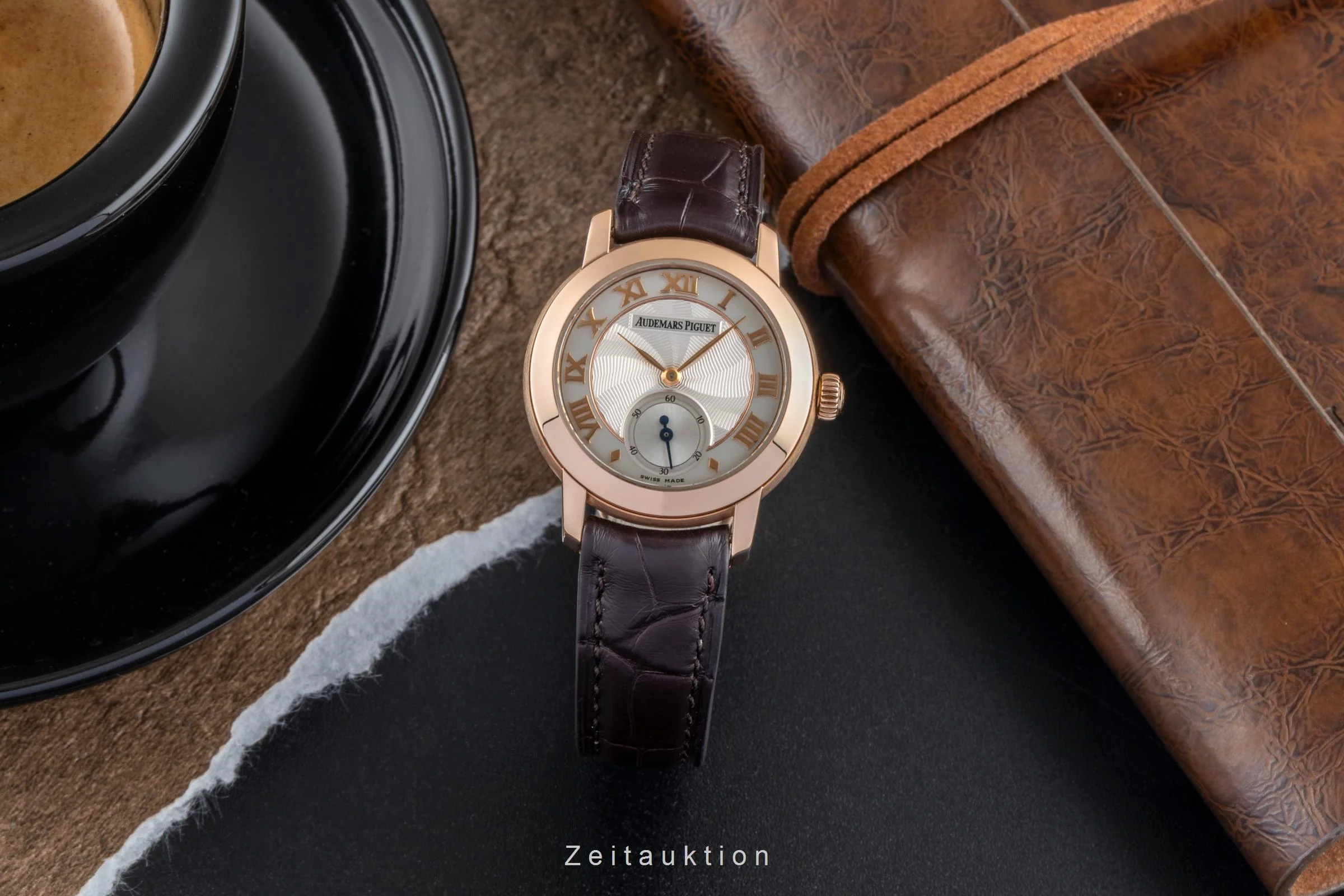 Audemars Piguet Jules  18 ct red gold manual winding women's watch 77230OR.OO.A082MR.01  [2506685] - Image 4