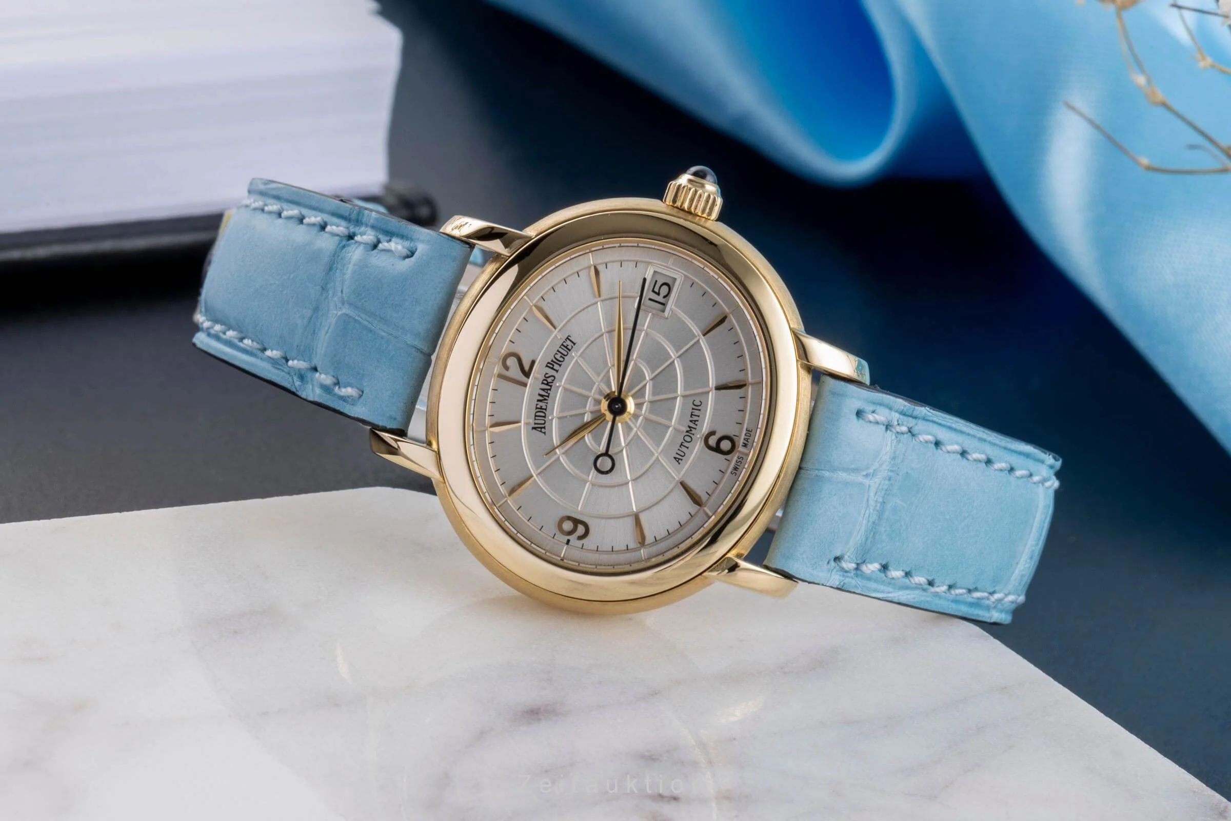 Audemars Piguet Millenary 18 ct gold automatic women's watch 79349  [2405702] - Image 2