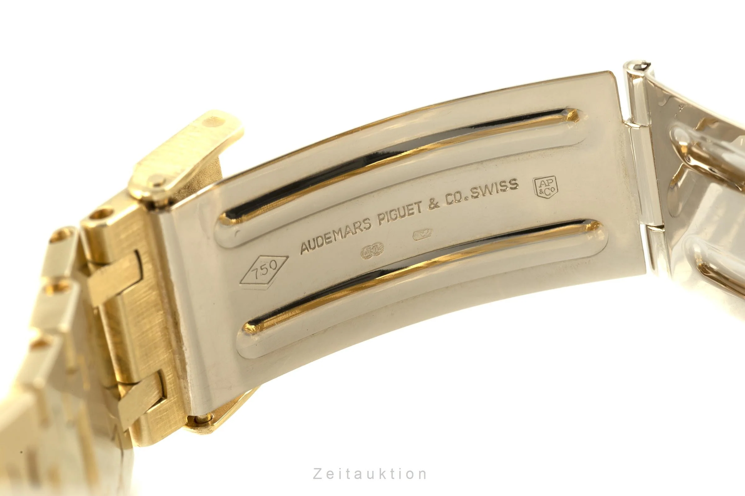 Audemars Piguet Royal Oak 18 ct gold quartz men's watch 56175BA.OO.0789BA.01  [2201223] - Image 10