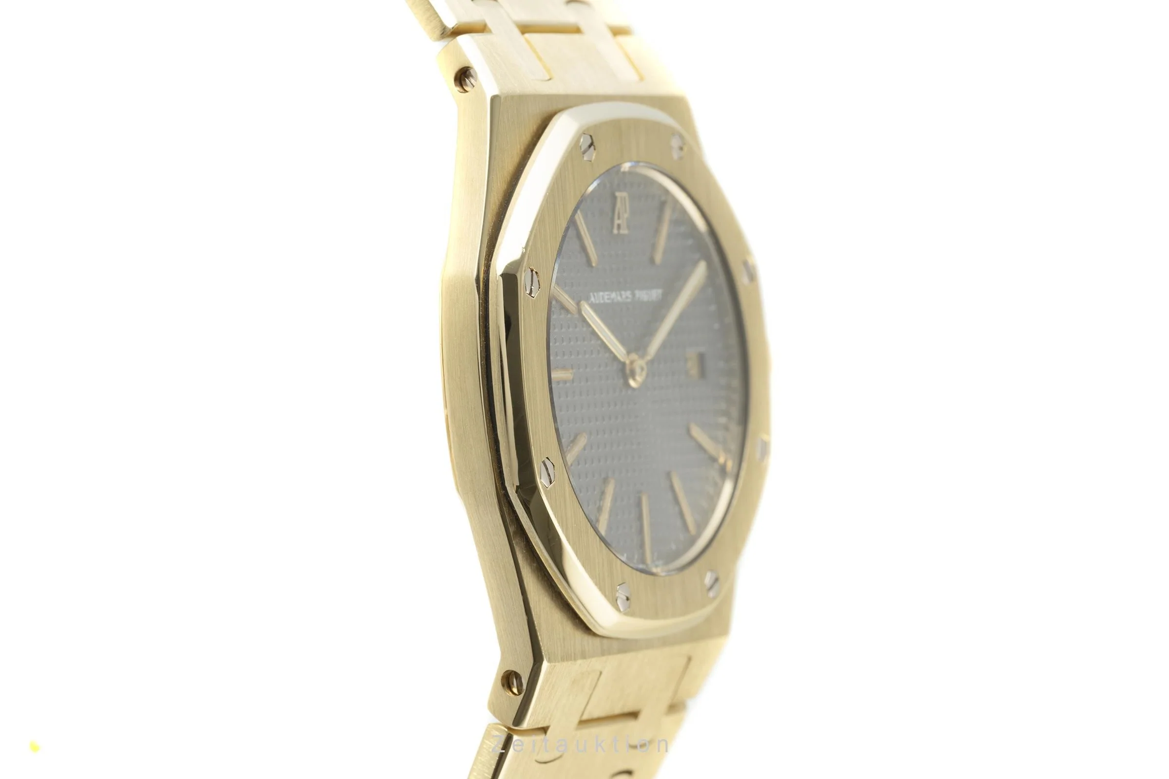 Audemars Piguet Royal Oak 18 ct gold quartz men's watch 56175BA.OO.0789BA.01  [2201223] - Image 7
