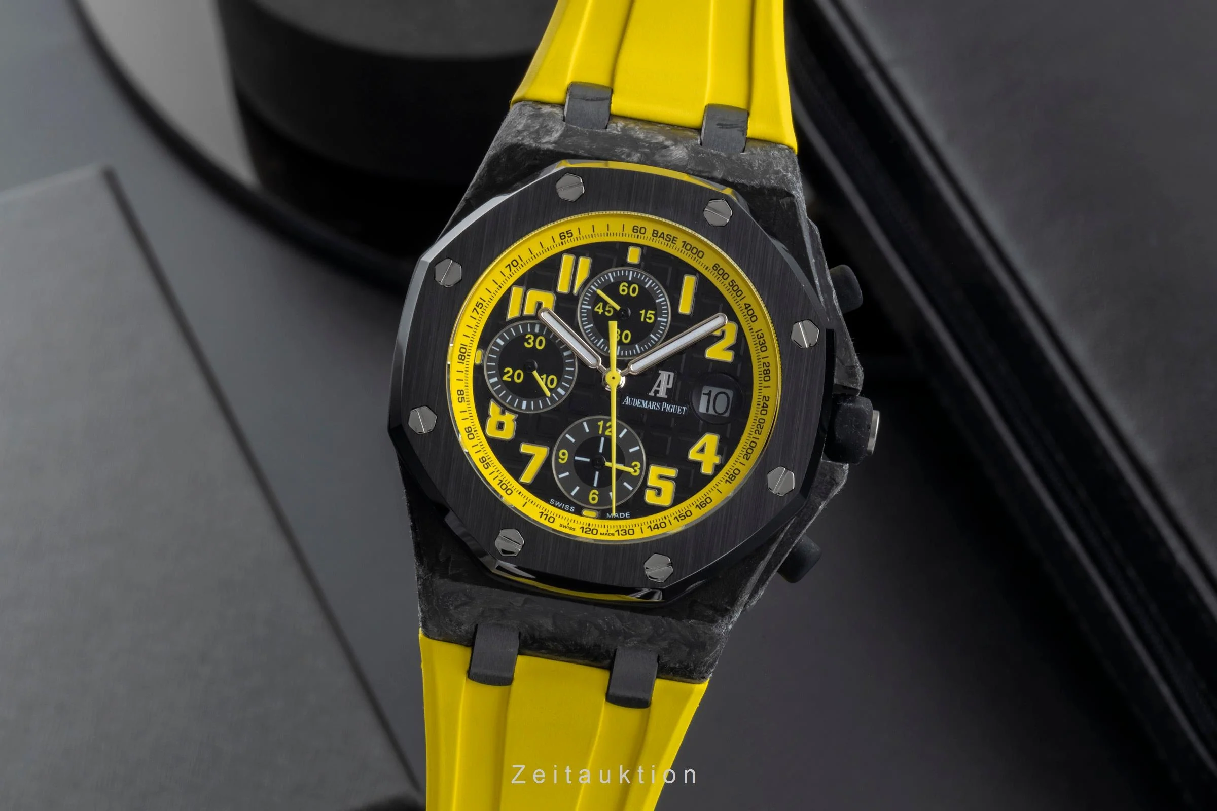 Audemars Piguet Royal Oak chronograph carbon automatic men's watch 26176FO  [2505873] - Image 2