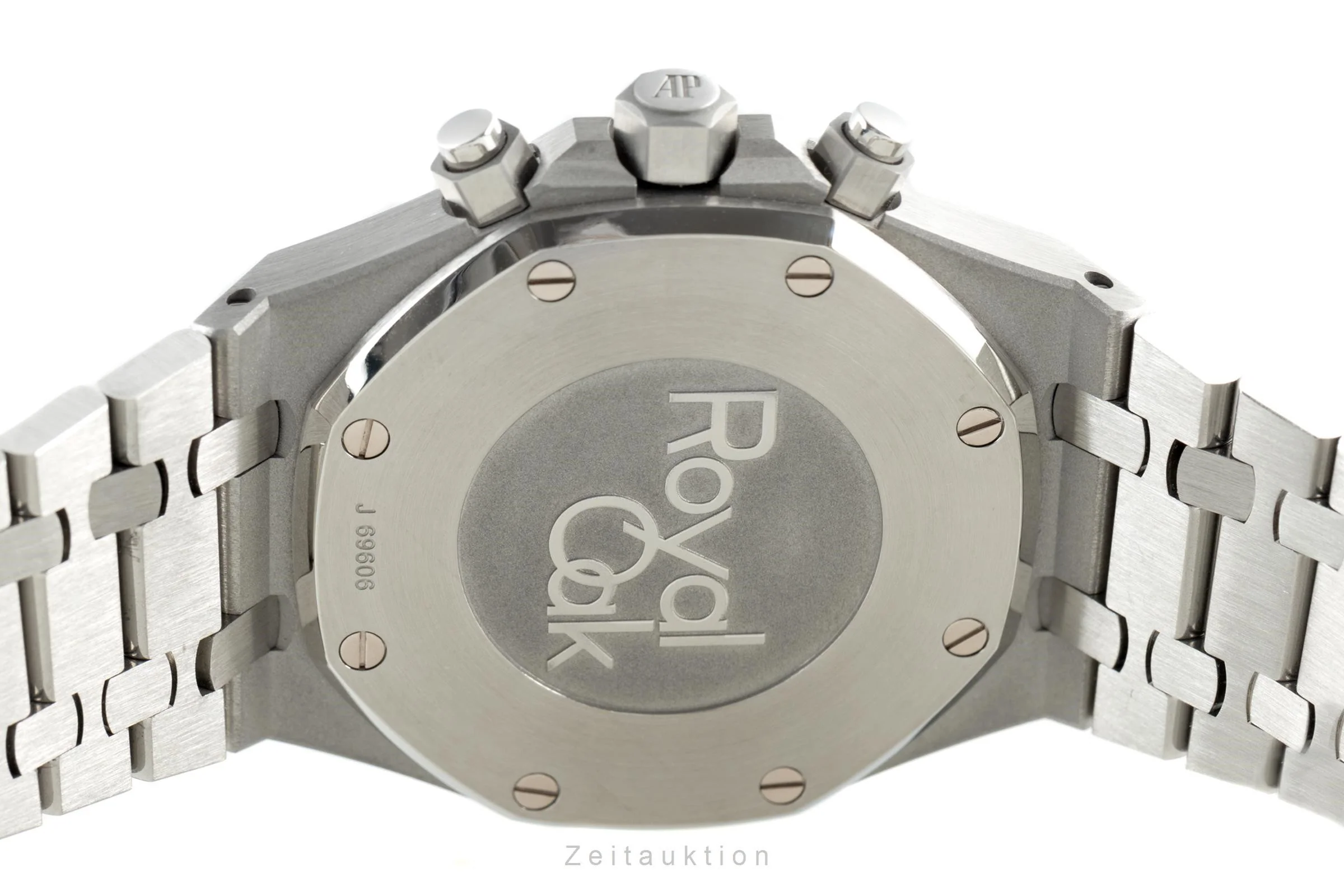 Audemars Piguet Royal Oak chronograph steel automatic men's watch 26331ST.OO.1220ST.01  [2200065] - Image 10
