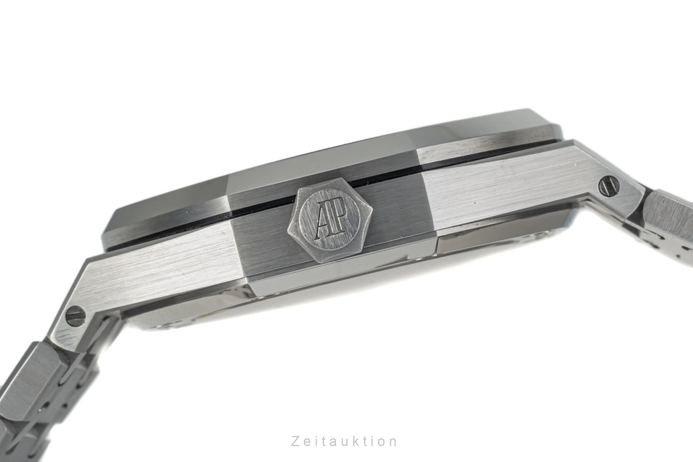 Audemars Piguet Royal Oak steel automatic men's watch 15450ST.OO.1256ST.03  [2202987] - Image 11