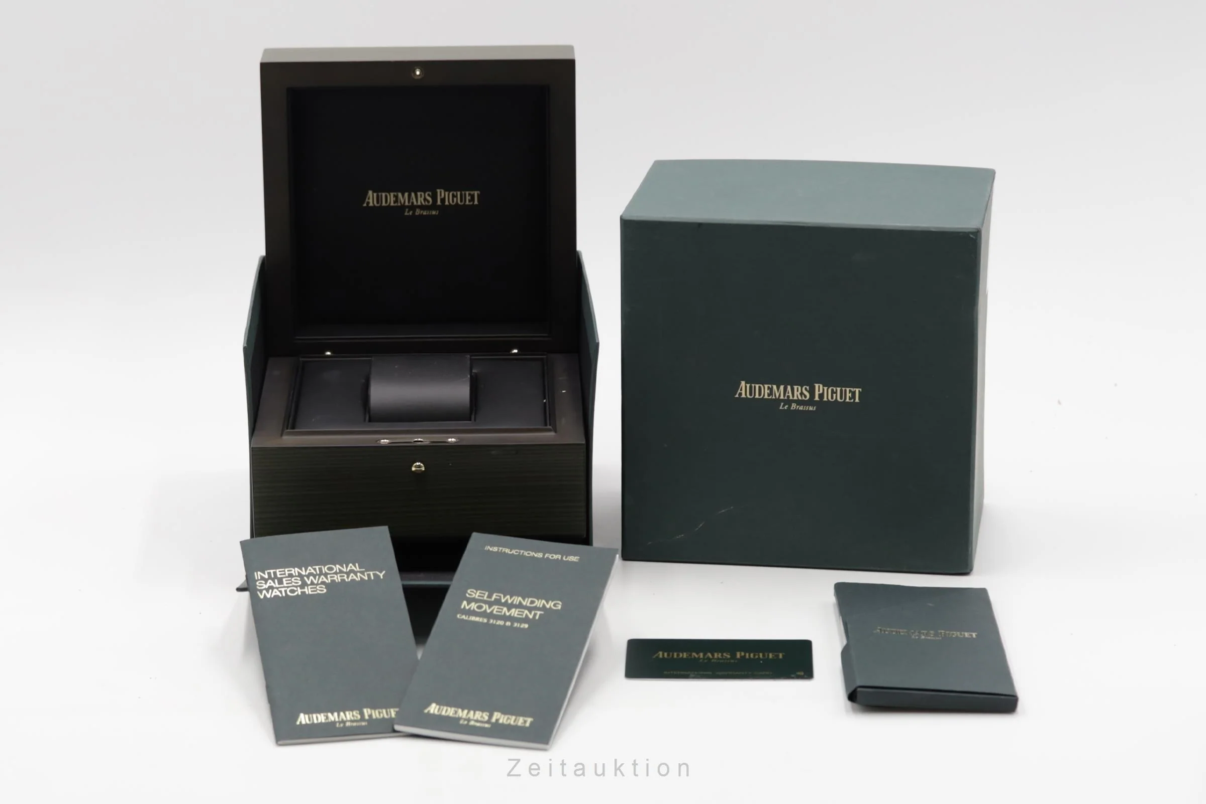 Audemars Piguet Royal Oak steel automatic men's watch 15710ST.00.A002CA.01 LP: 25900EUR  [2600015] - Image 9