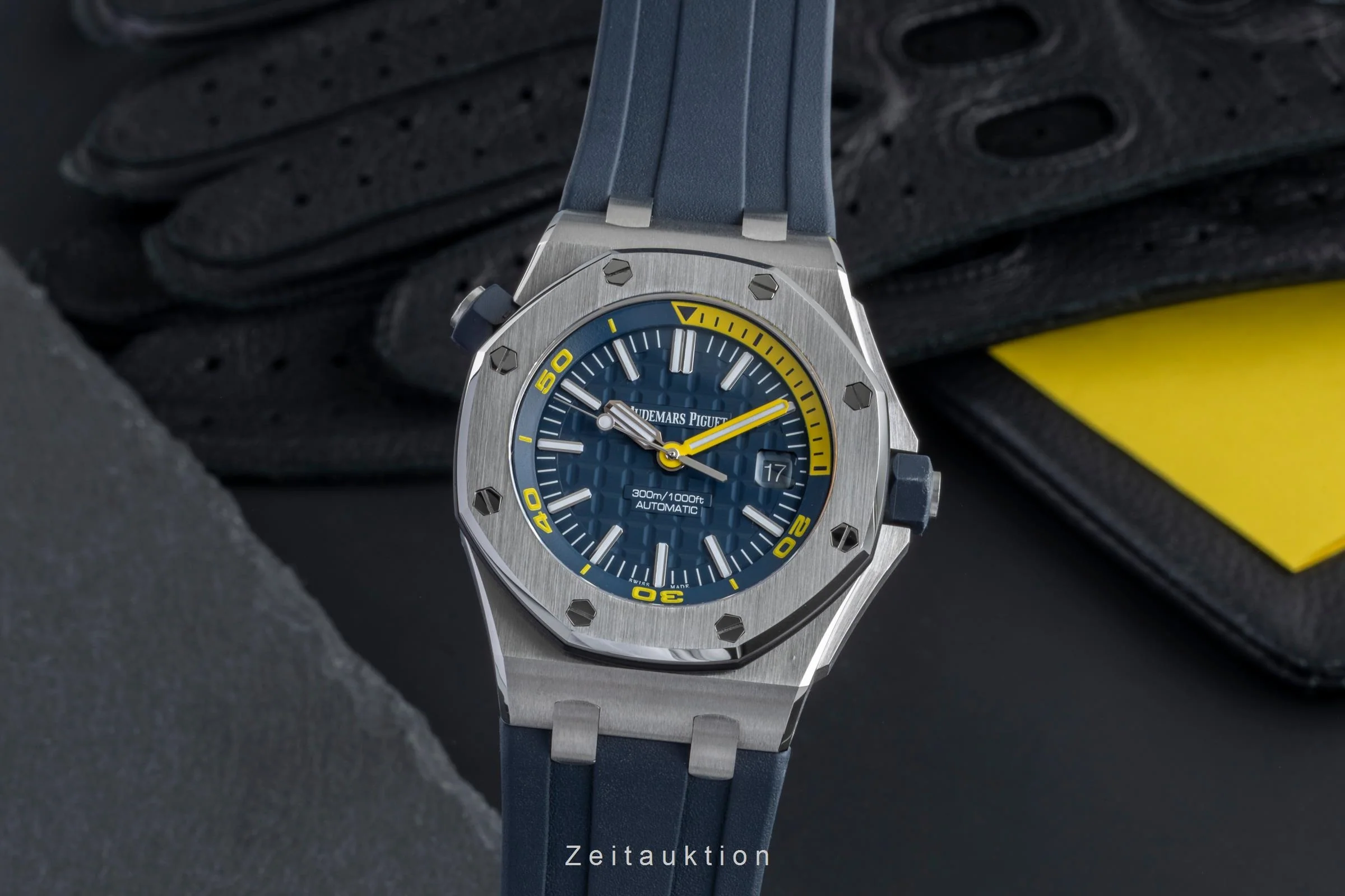Audemars Piguet Royal Oak steel automatic men's watch 15710ST.OO.A027CA.01  [2506341] - Image 2