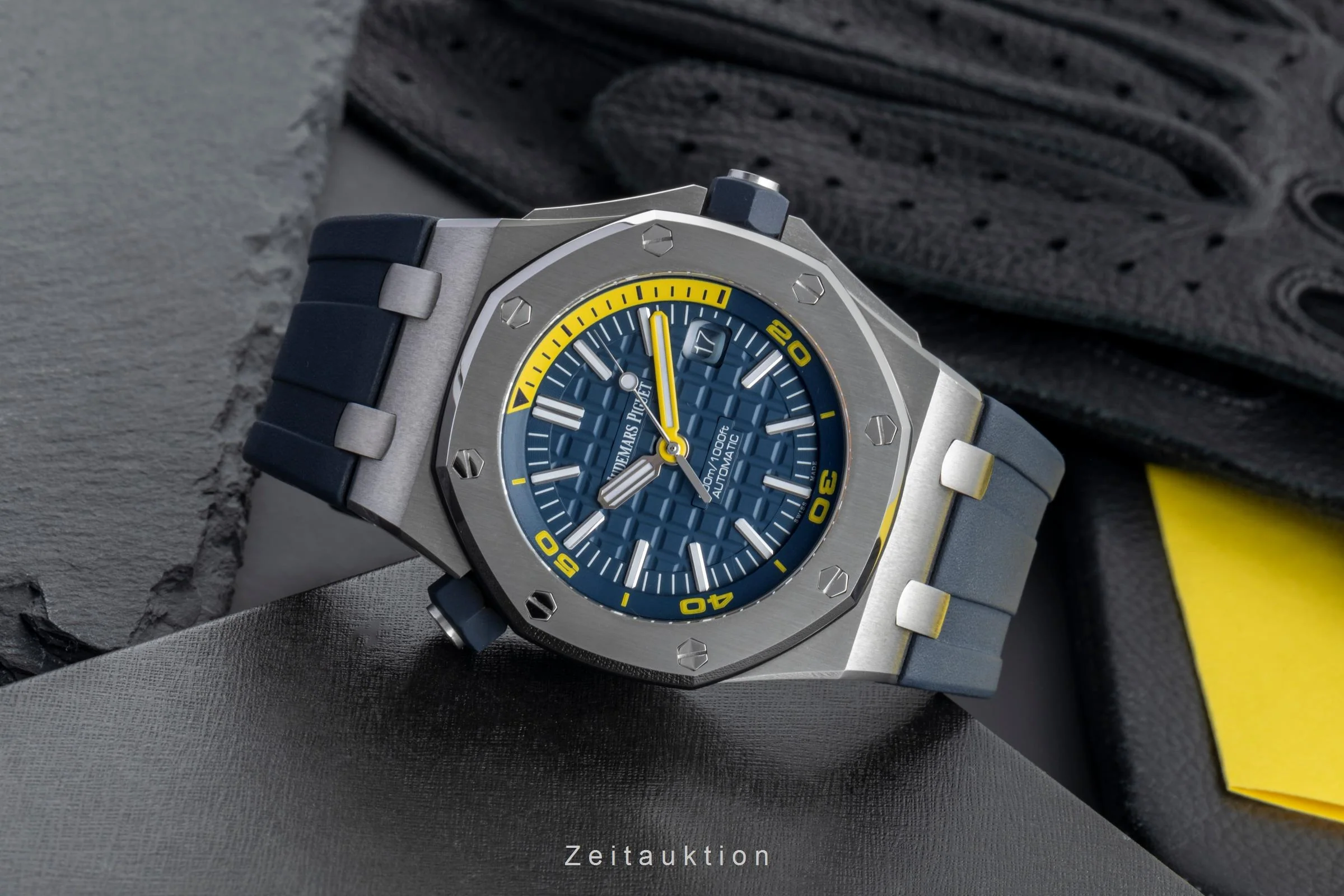 Audemars Piguet Royal Oak steel automatic men's watch 15710ST.OO.A027CA.01  [2506341] - Image 3
