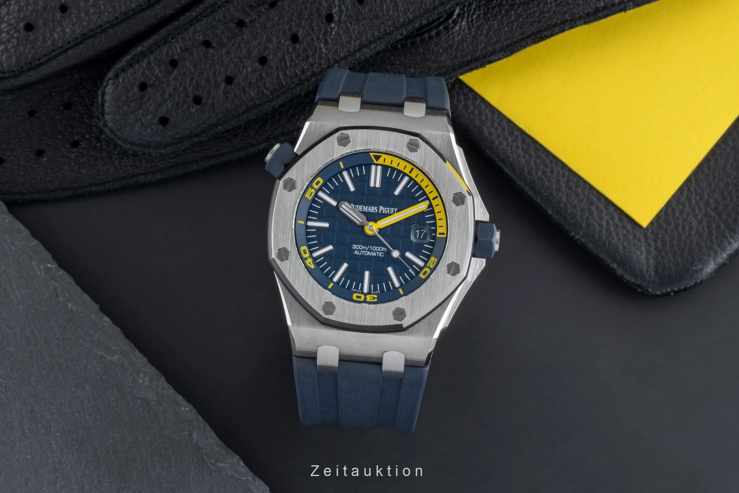 Audemars Piguet Royal Oak steel automatic men's watch 15710ST.OO.A027CA.01  [2506341] - Image 4