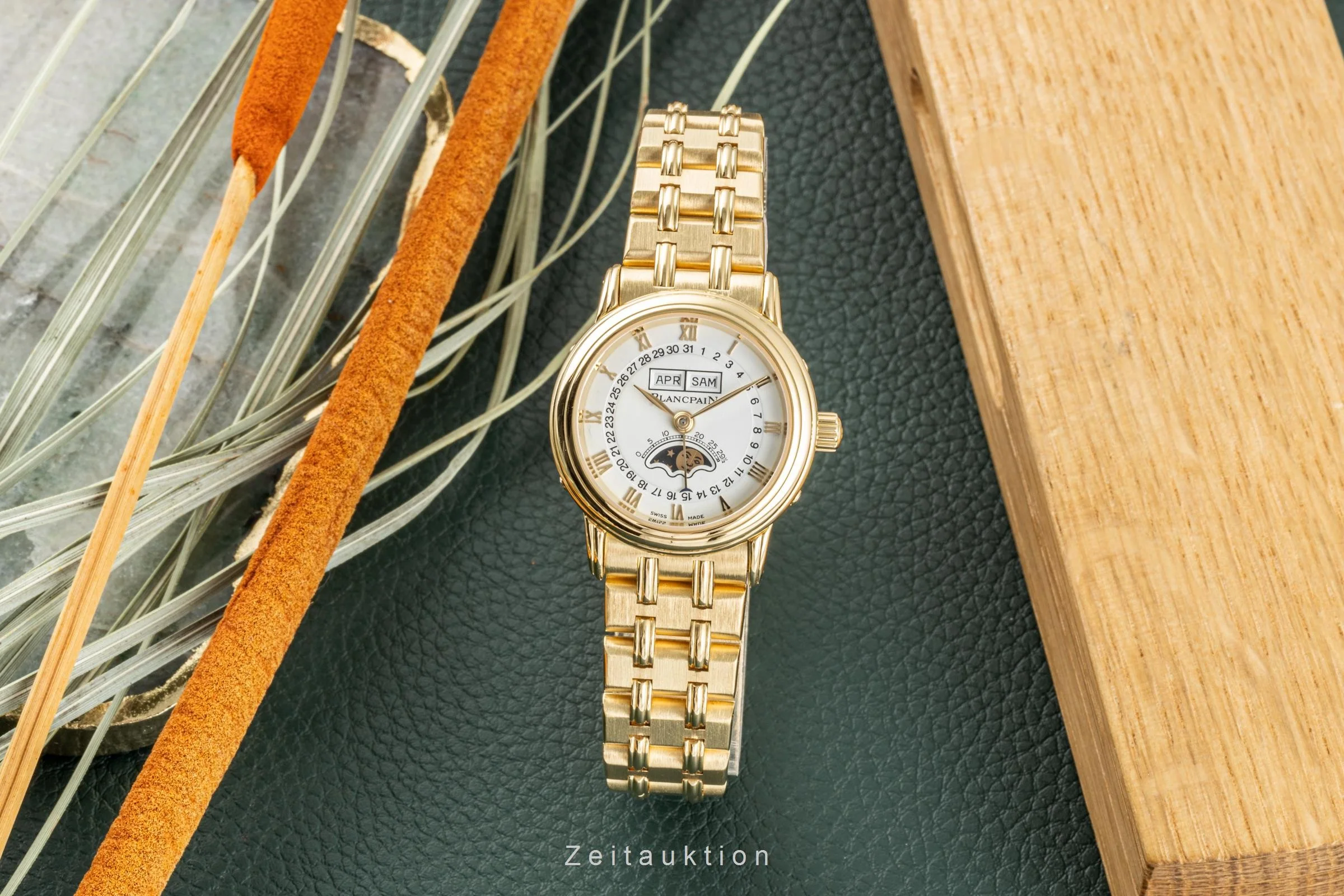 Blancpain Villeret 18 ct gold automatic women's watch 6395-1418  [2108043] - Image 3