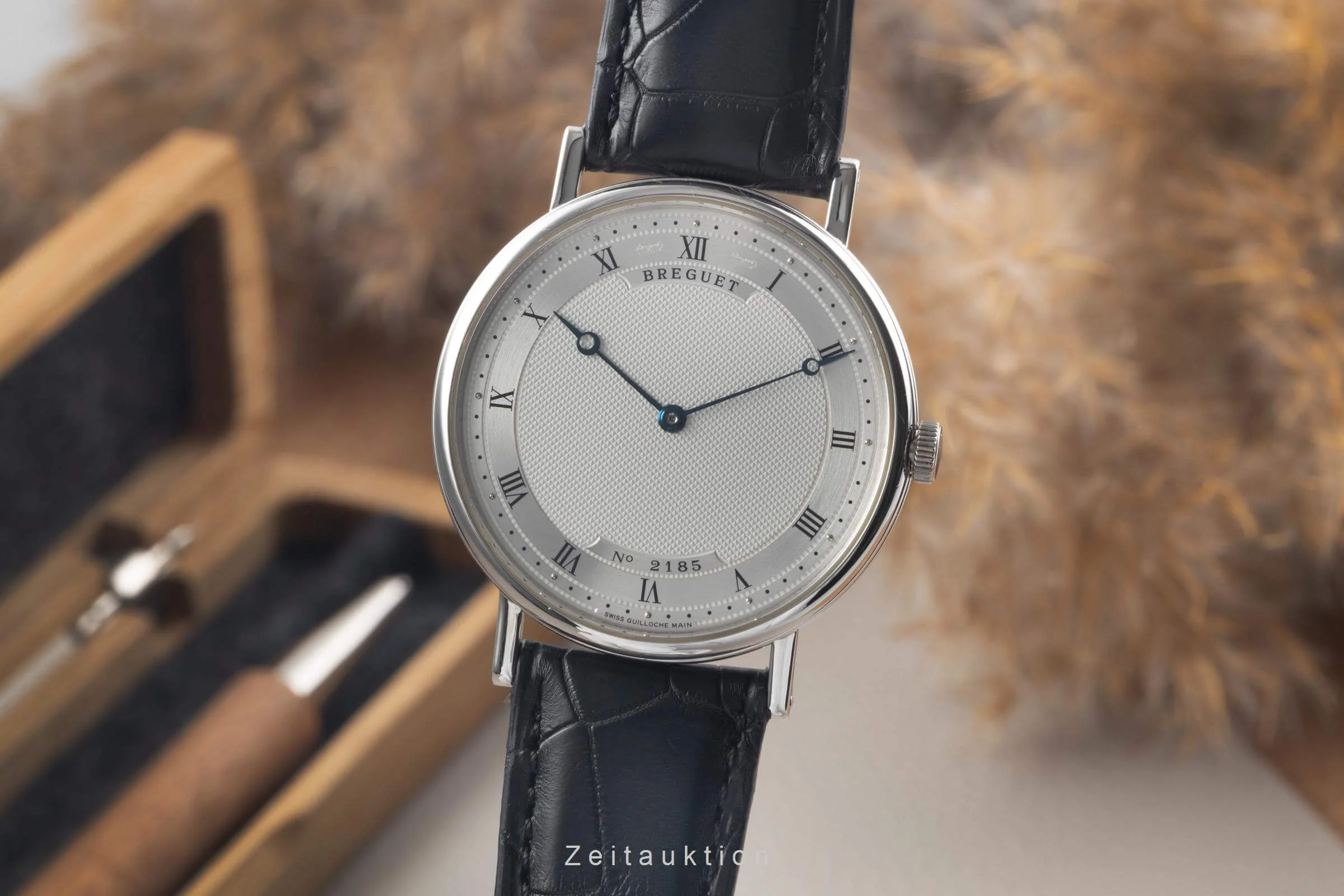 Breguet Classique 18 ct white gold automatic men's watch 5157  [2500985] - Image 2