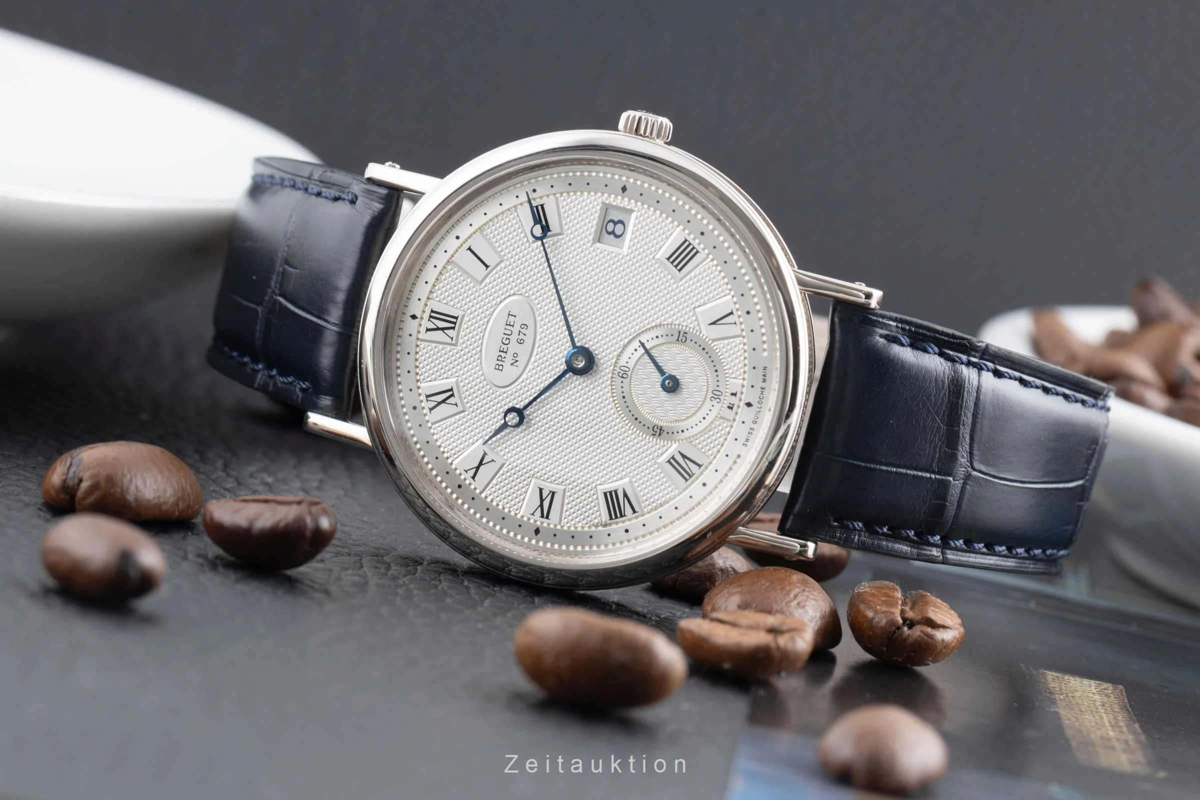 Breguet Classique 18 ct white gold automatic men's watch 5920  [2504530] - Image 3