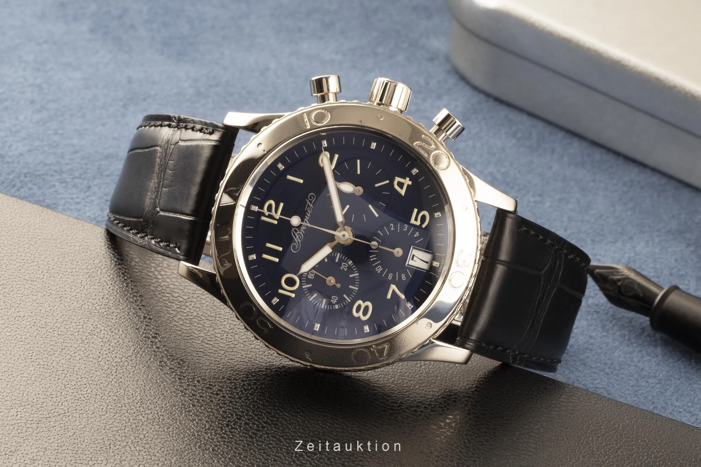 Breguet Type XX chronograph 18 ct white gold automatic men's watch 3820  [2203968] - Image 2