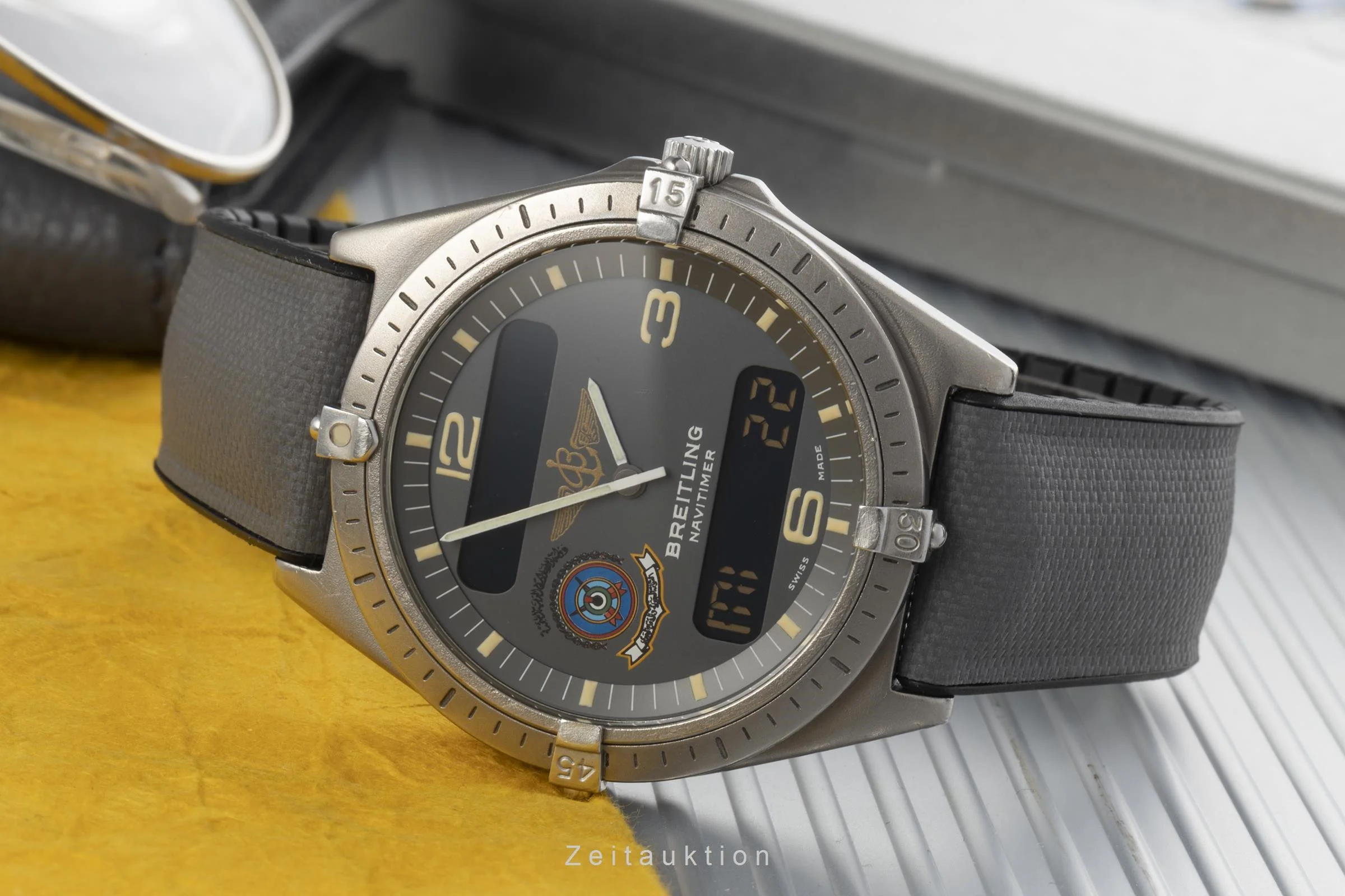 Breitling Aerospace titanium quartz men's watch 80360  [2206749] - Image 2