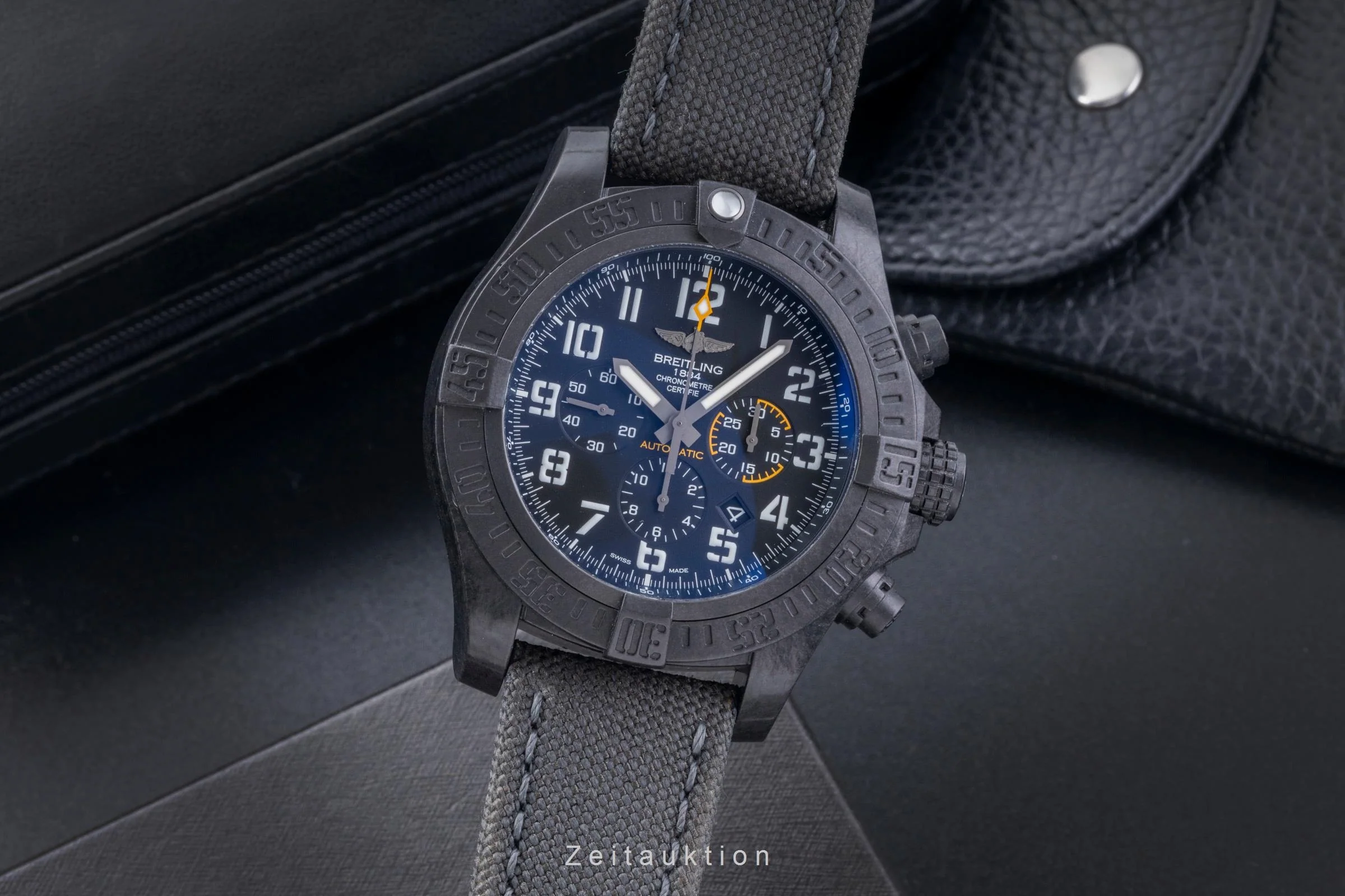 Breitling Avenger chronograph breitlight automatic men's watch XB0170E4/BF29	  [2506165] - Image 2