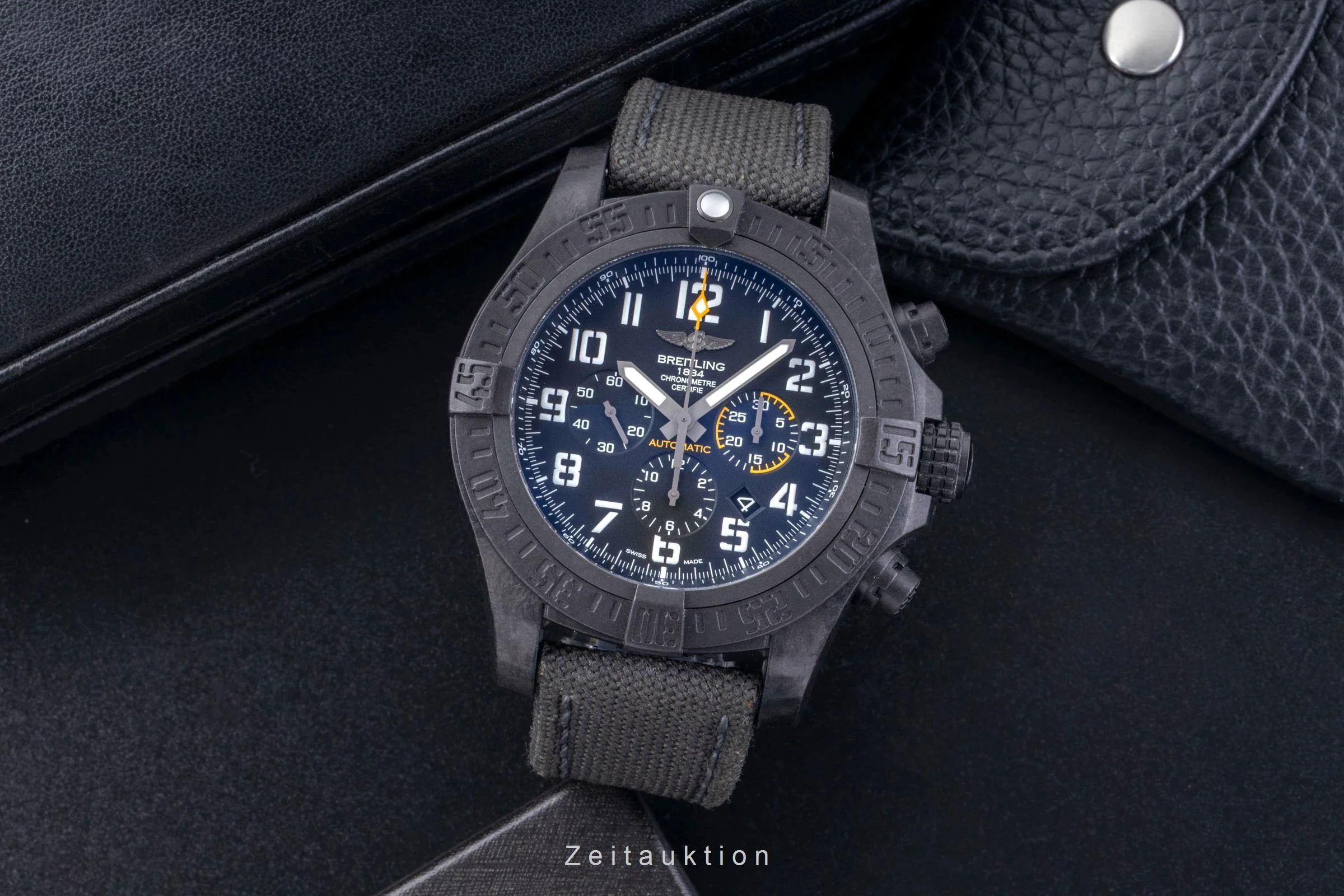 Breitling Avenger chronograph breitlight automatic men's watch XB0170E4/BF29	  [2506165] - Image 4