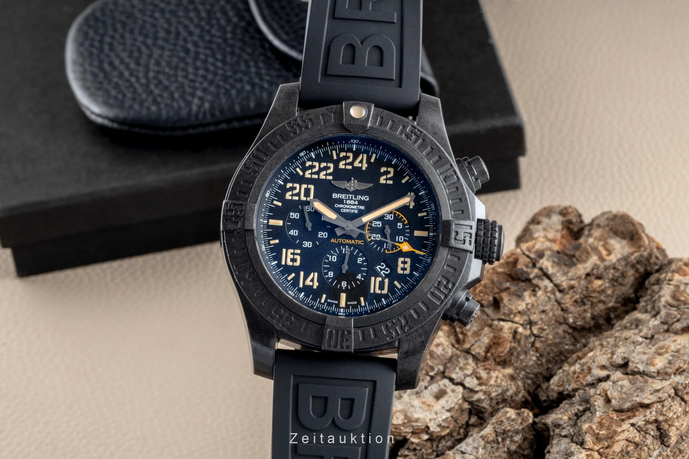 Breitling Avenger chronograph breitlight automatic men's watch XB12101A/BF46  [2504461] - Image 2