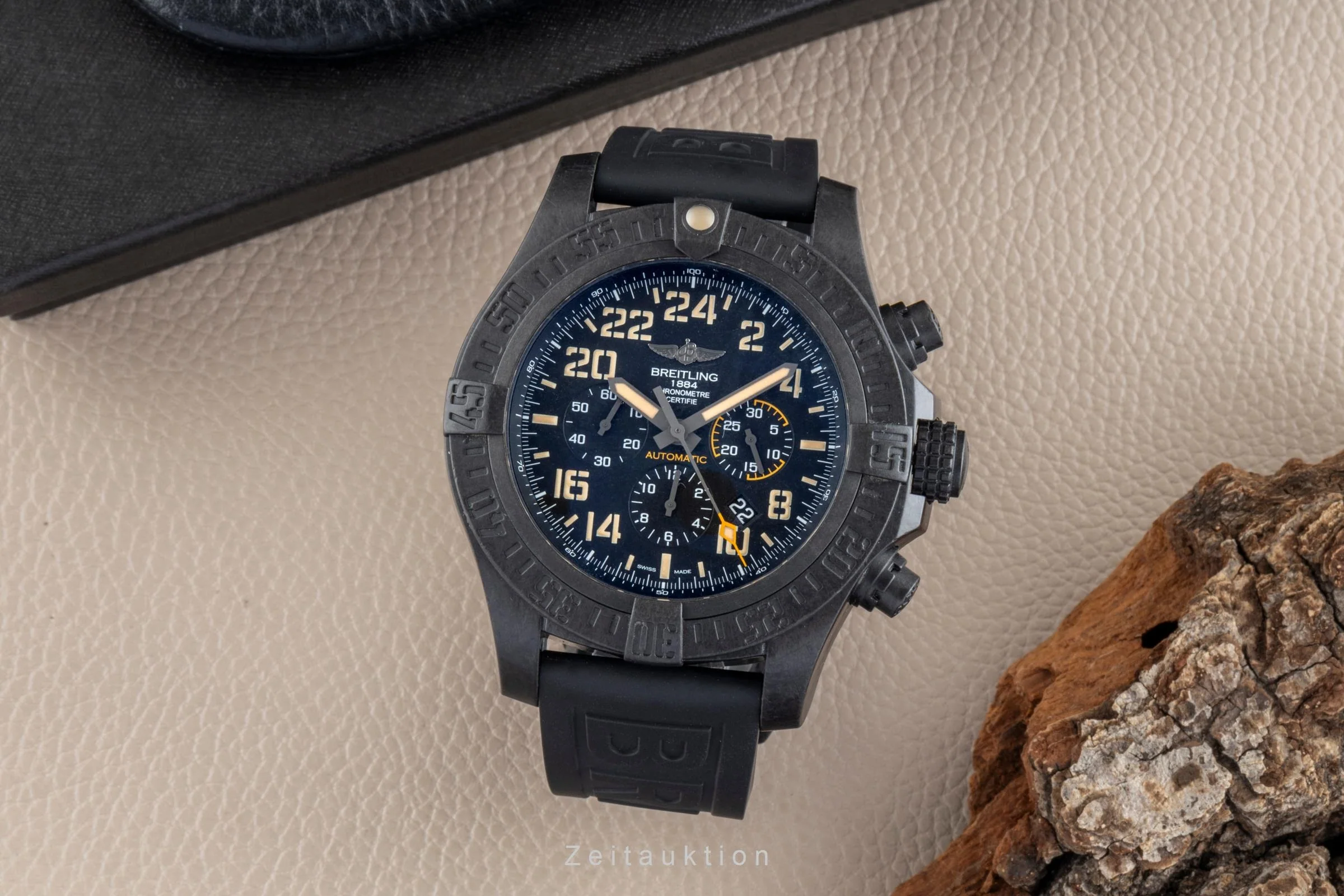 Breitling Avenger chronograph breitlight automatic men's watch XB12101A/BF46  [2504461] - Image 4