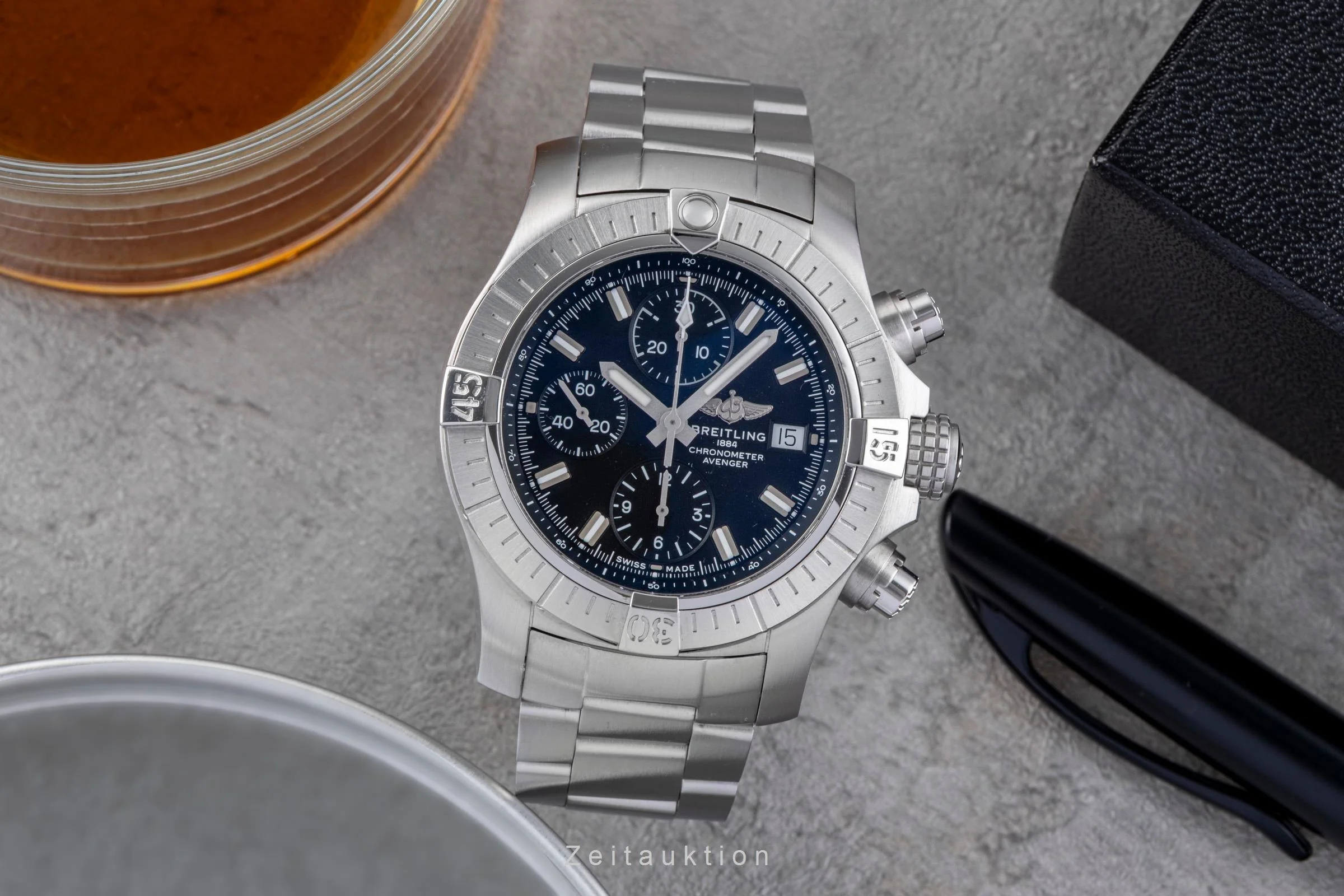 Breitling Avenger chronograph steel automatic men's watch A13385 LP: 7200EUR  [2506217] - Image 4