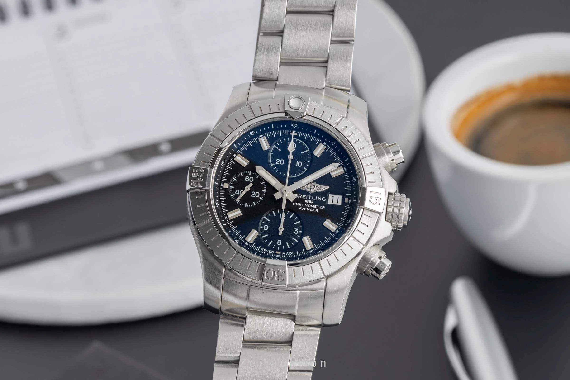 Breitling Avenger chronograph steel automatic men's watch A13385101B1A1 LP: 5850EUR  [2501756] - Image 2