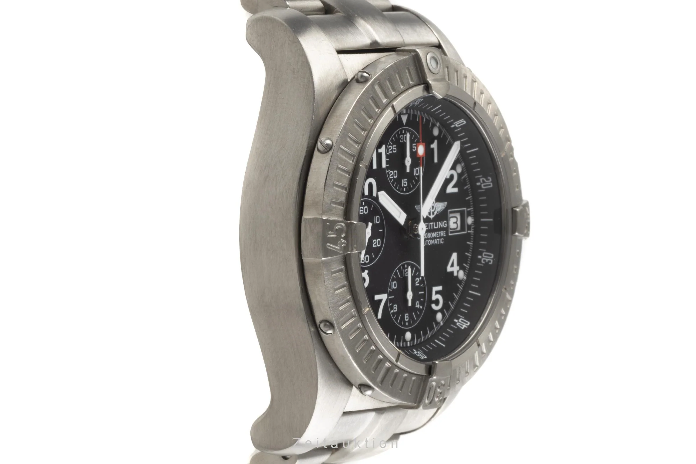 Breitling Avenger chronograph titanium automatic men's watch E13360  [2207275] - Image 7