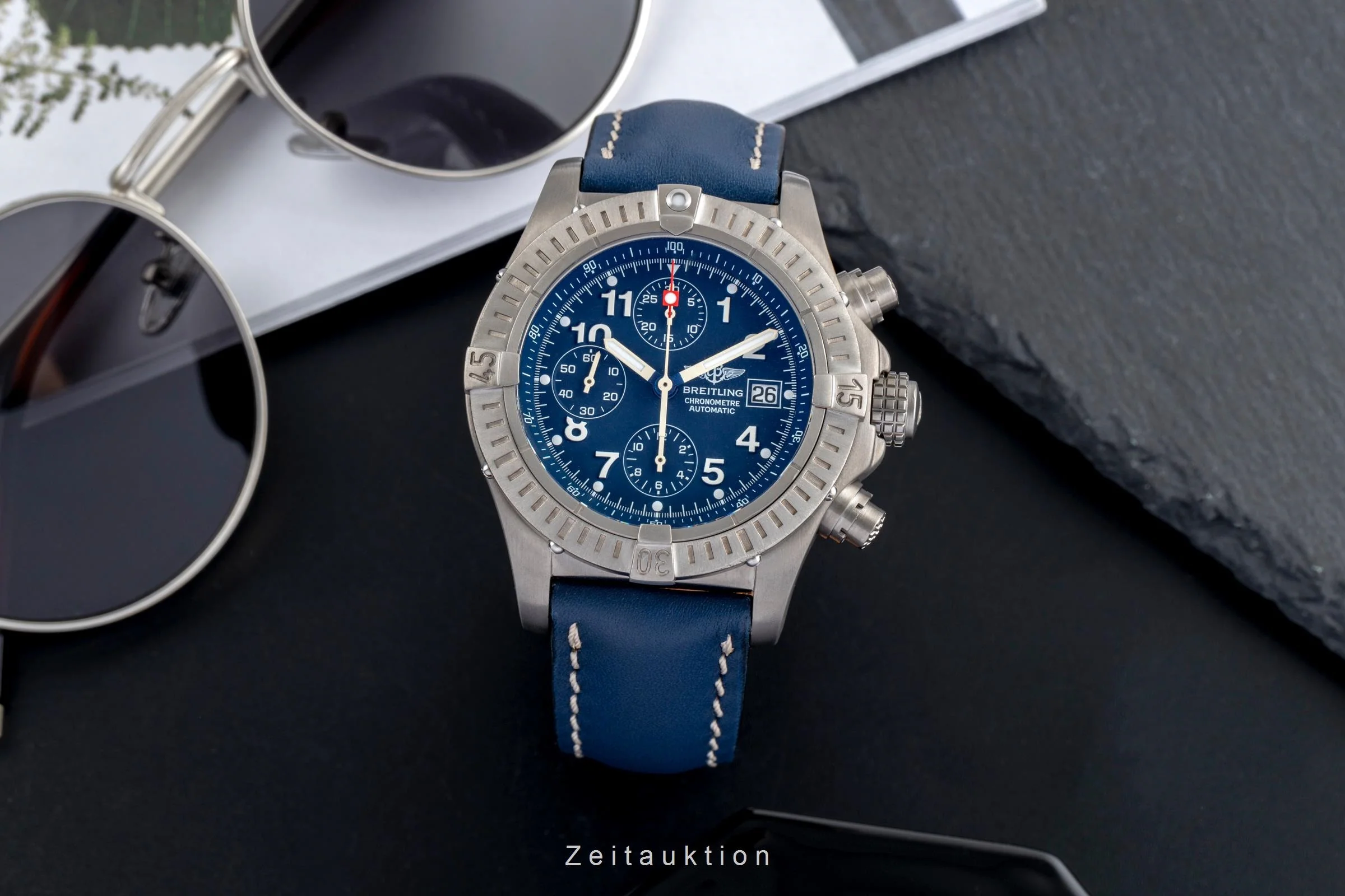 Breitling Avenger chronograph titanium automatic men's watch E13360  [2503829] - Image 4