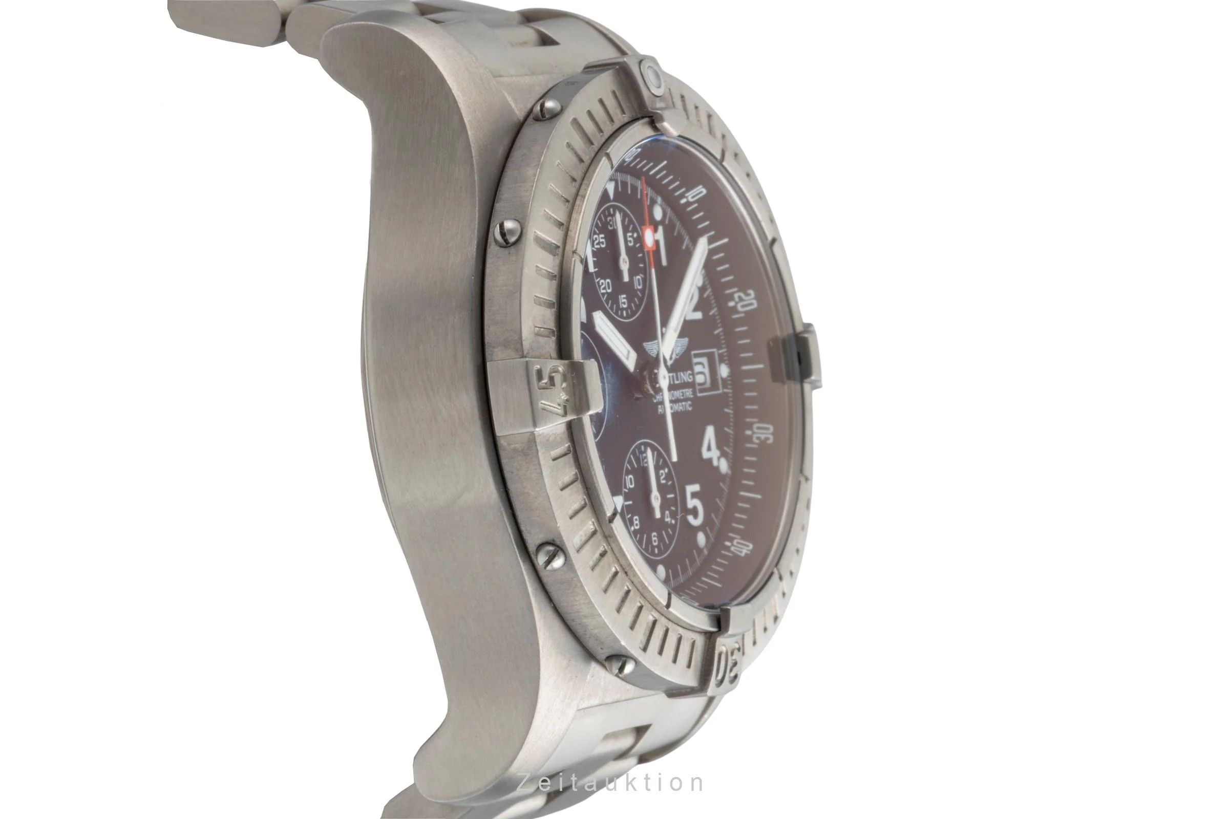 Breitling Avenger chronograph titanium automatic men's watch E13360  [2507521] - Image 8