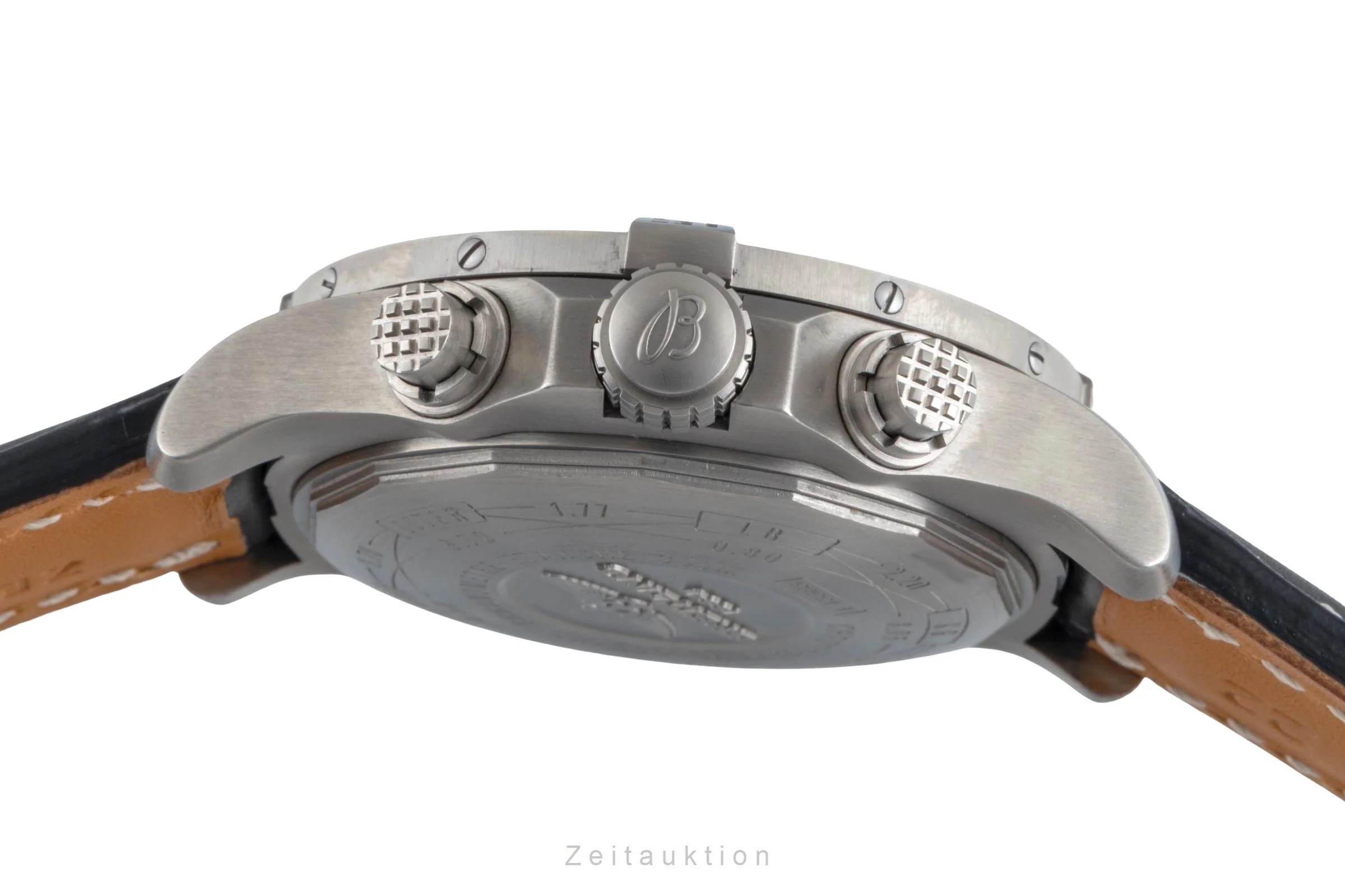 Breitling Avenger chronograph titanium automatic men's watch E13383  [2504692] - Image 14