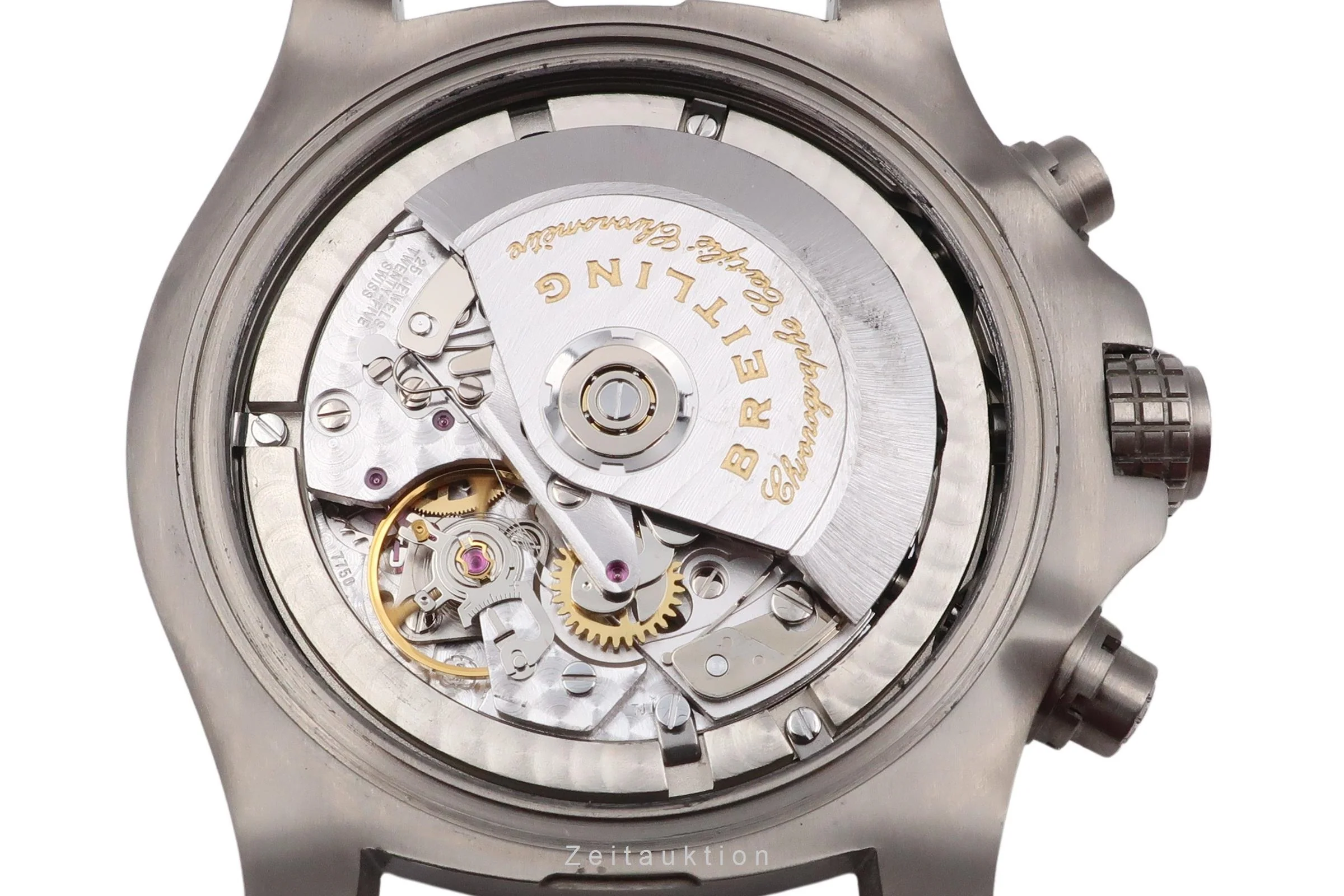 Breitling Avenger chronograph titanium automatic men's watch E13383  [2504692] - Image 16