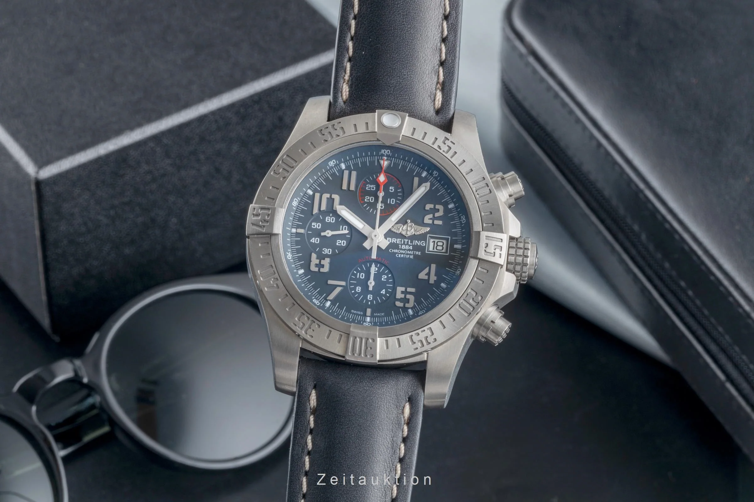 Breitling Avenger chronograph titanium automatic men's watch E13383  [2504692] - Image 2