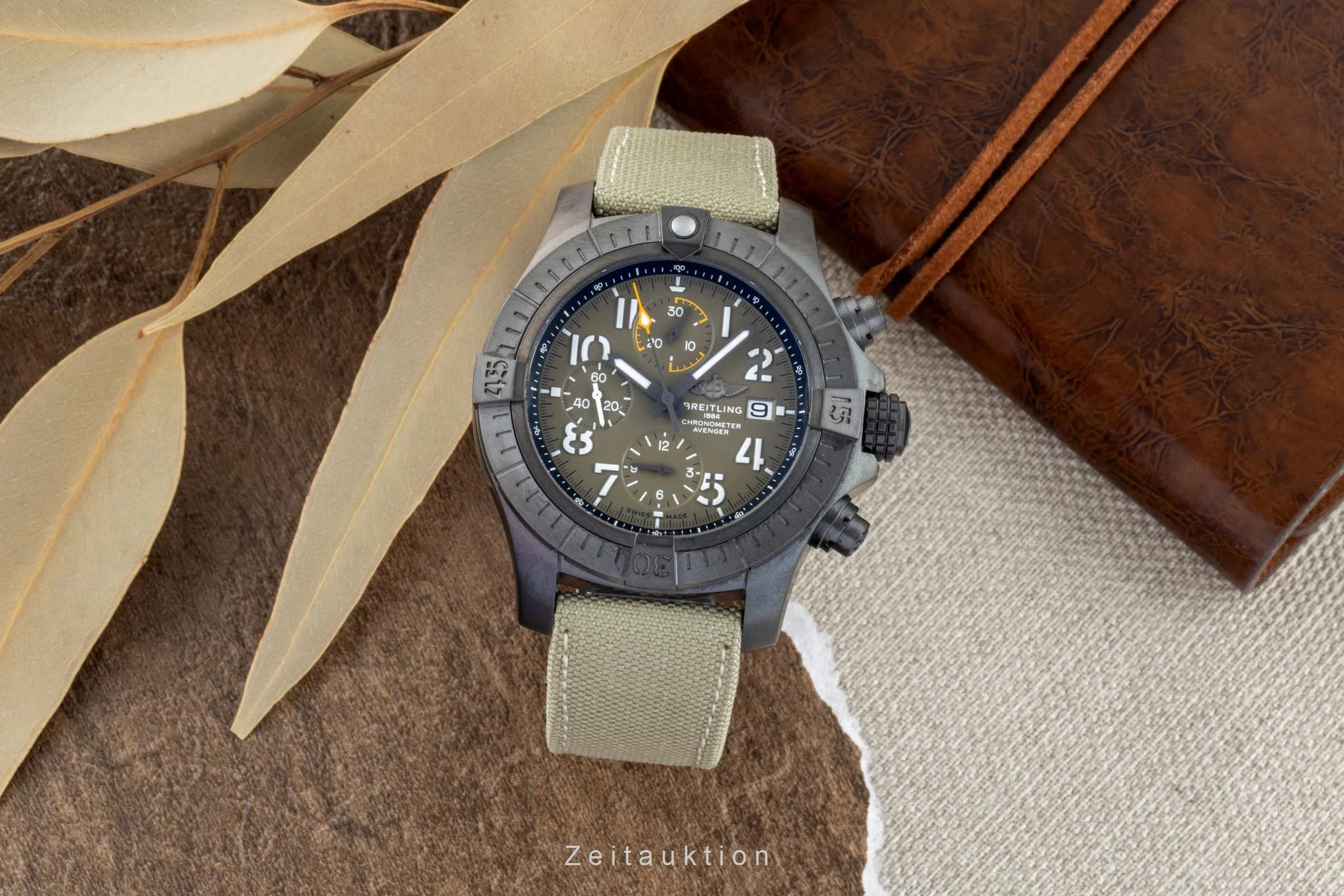 Breitling Avenger chronograph titanium automatic men's watch V13317101L1X1 LP: 6550EUR  [2506856] - Image 4