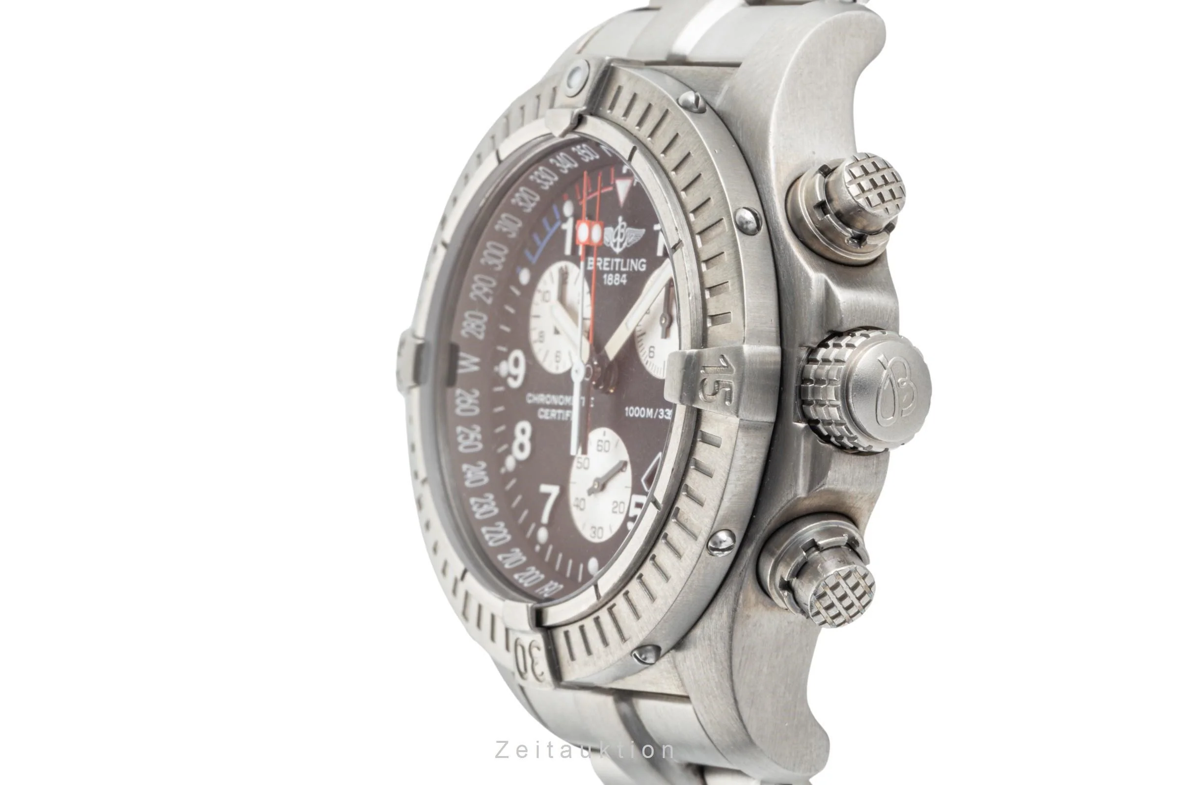 Breitling Avenger chronograph titanium quartz men's watch E73360  [2400110] - Image 6