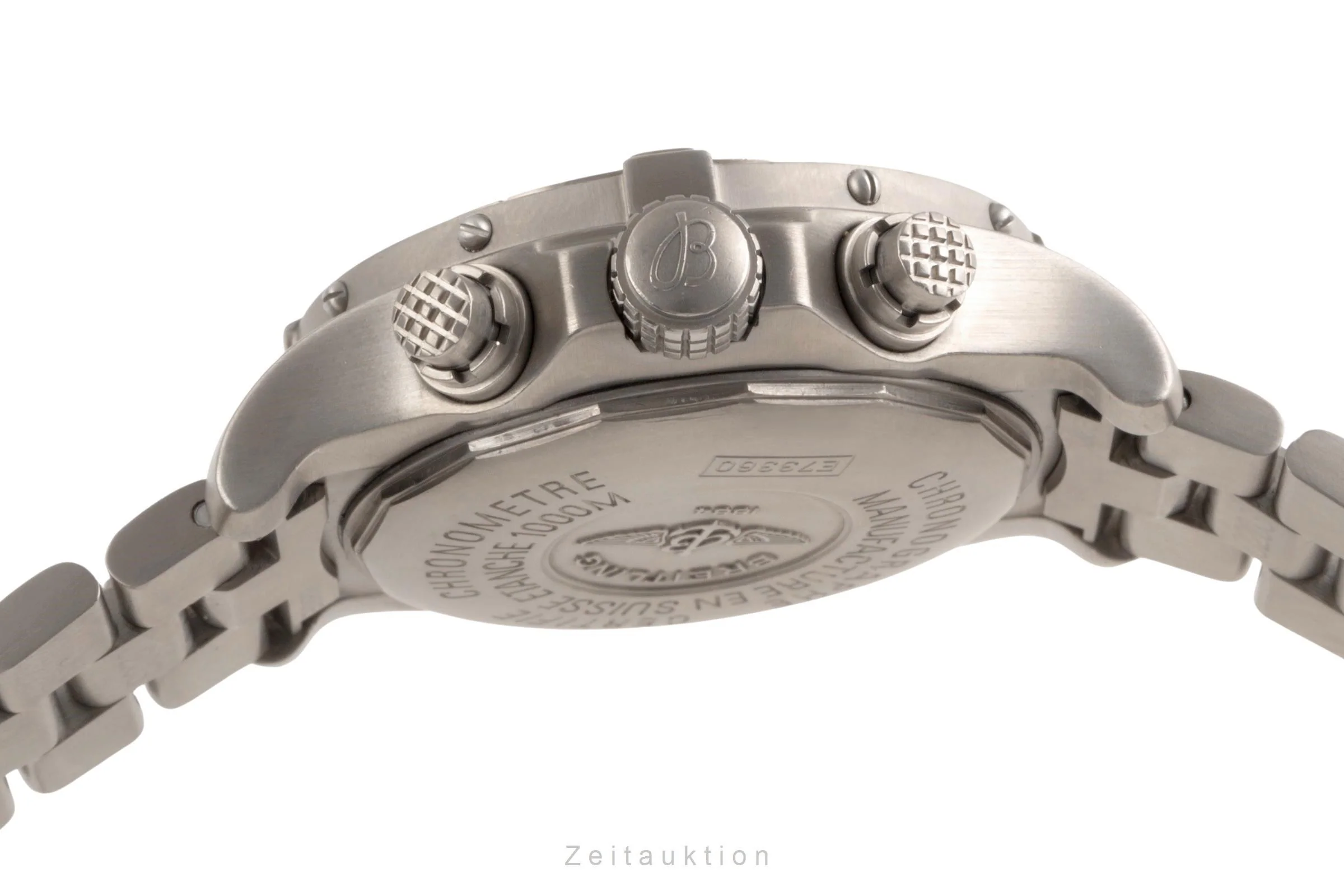 Breitling Avenger chronograph titanium quartz men's watch E73360  [2400390] - Image 11