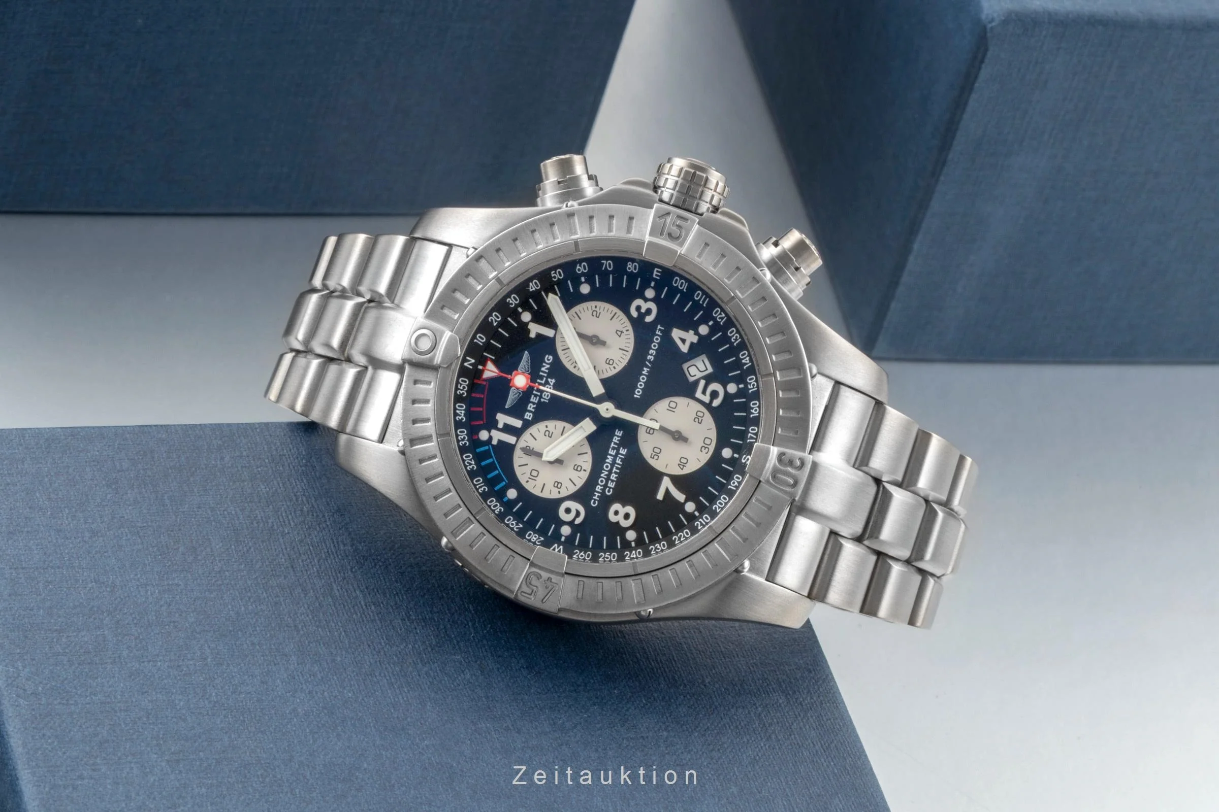 Breitling Avenger chronograph titanium quartz men's watch E73360  [2600500] - Image 3