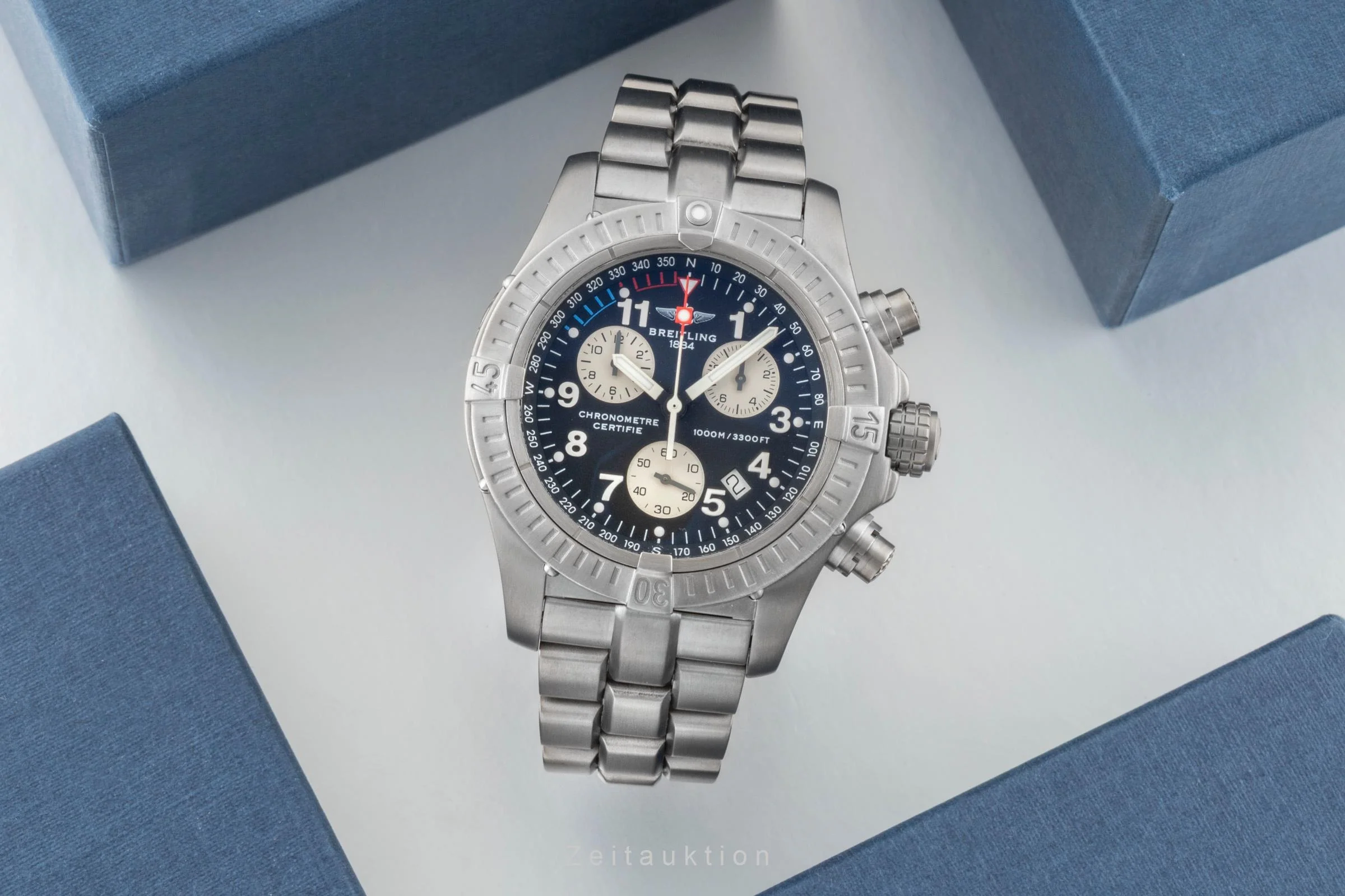 Breitling Avenger chronograph titanium quartz men's watch E73360  [2600500] - Image 4