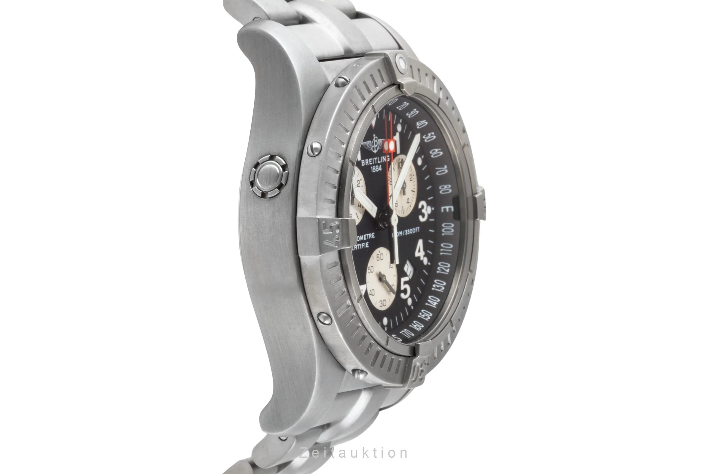 Breitling Avenger chronograph titanium quartz men's watch E73360  [2600500] - Image 8