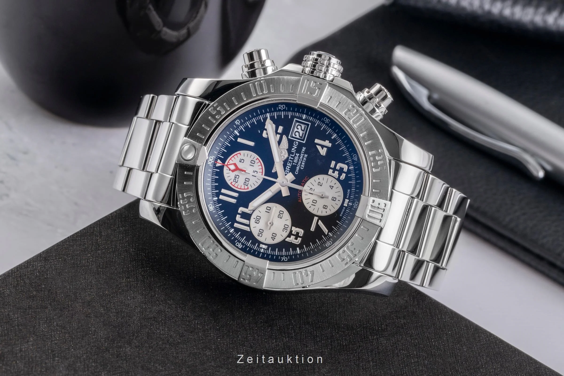 Breitling Avenger II chronograph steel automatic men's watch A13381111B2A1  [2504633] - Image 3