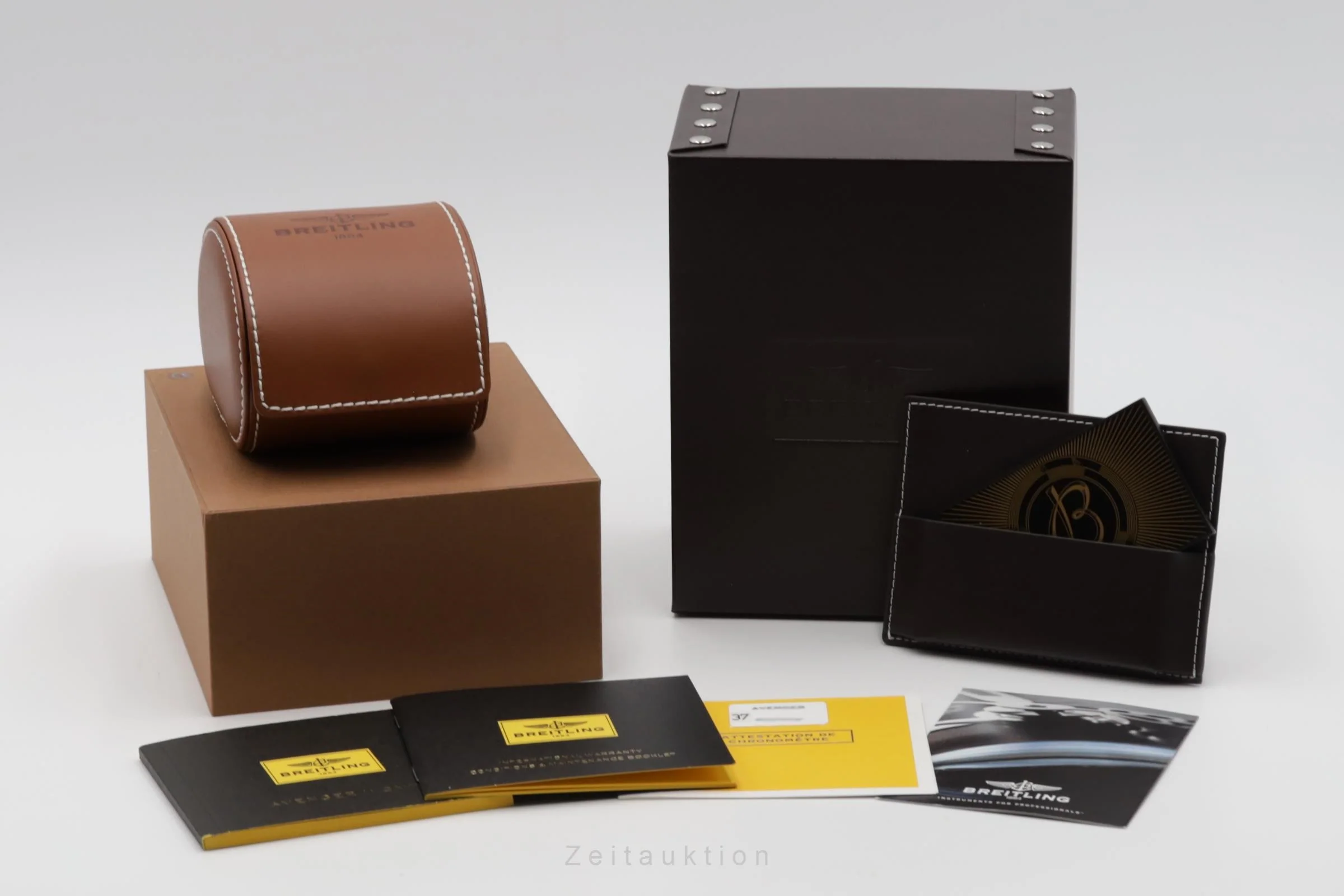 Breitling Avenger II GMT steel automatic men's watch A32390 LP: 3960EUR  [2207039] - Image 8