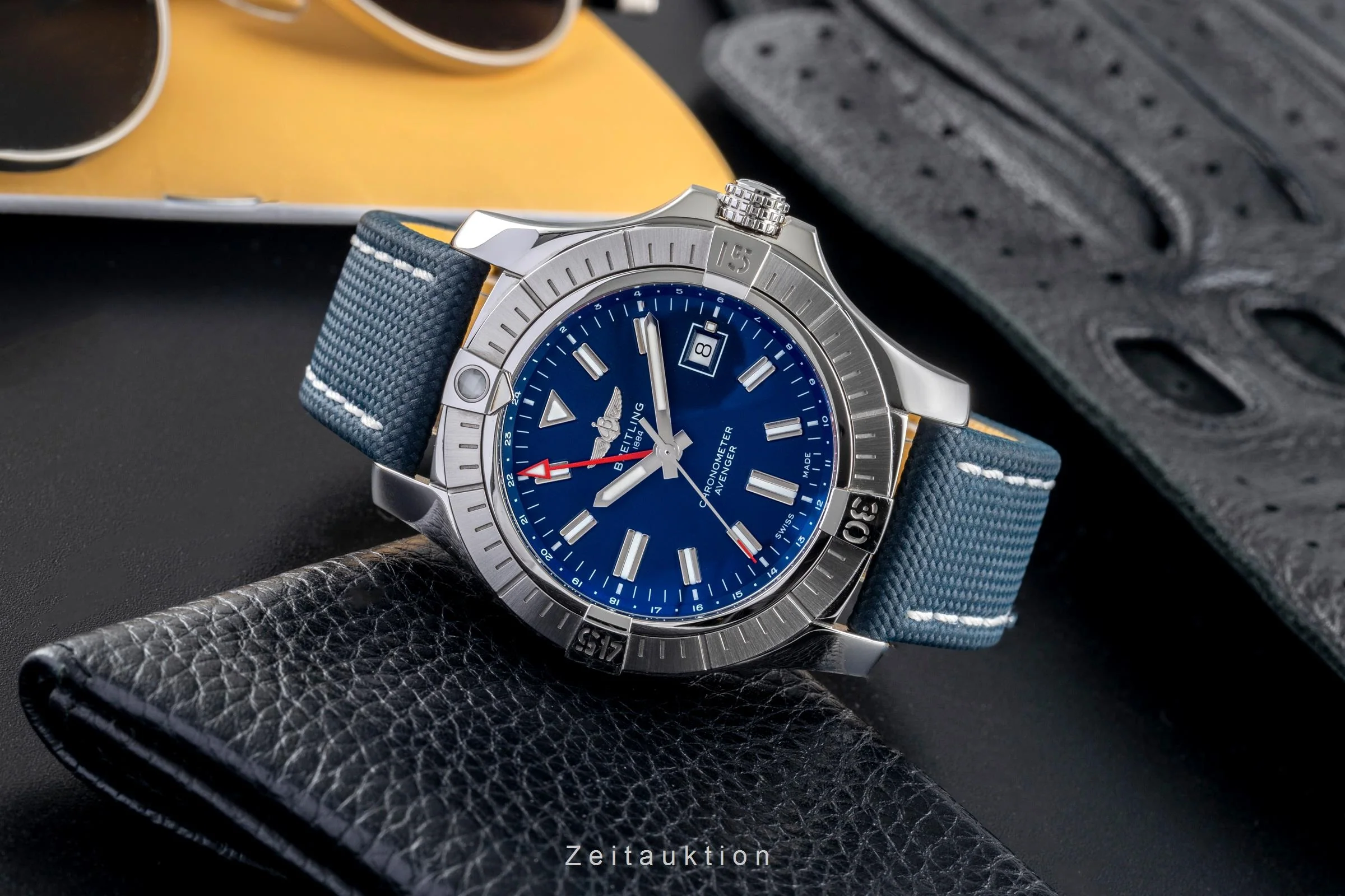 Breitling Avenger II GMT steel automatic men's watch A32395 LP: 5450EUR  [2502961] - Image 3