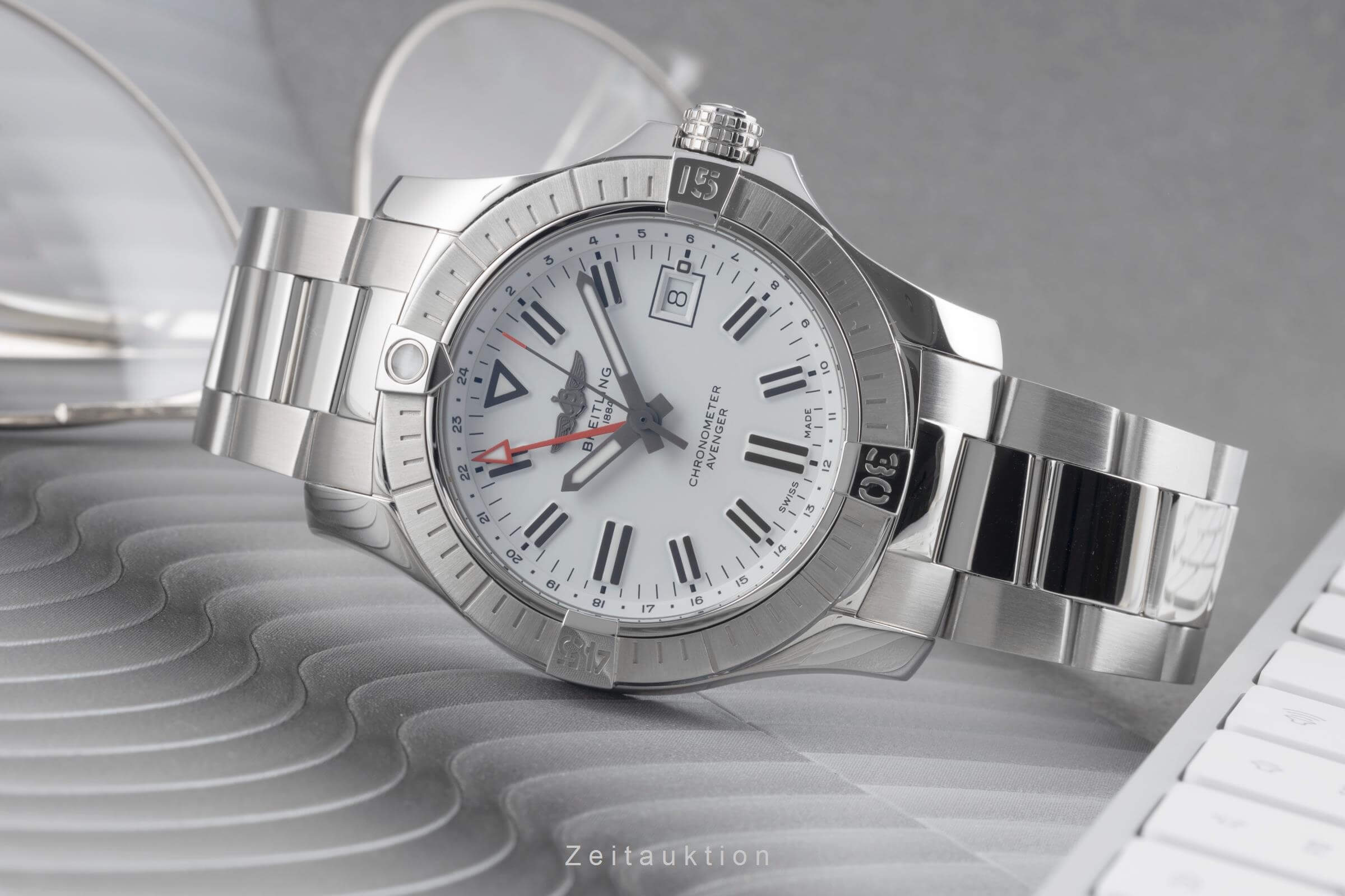 Breitling Avenger II GMT steel automatic men's watch A32397101A1A1 LP: 4900EUR  [2501409] - Image 3