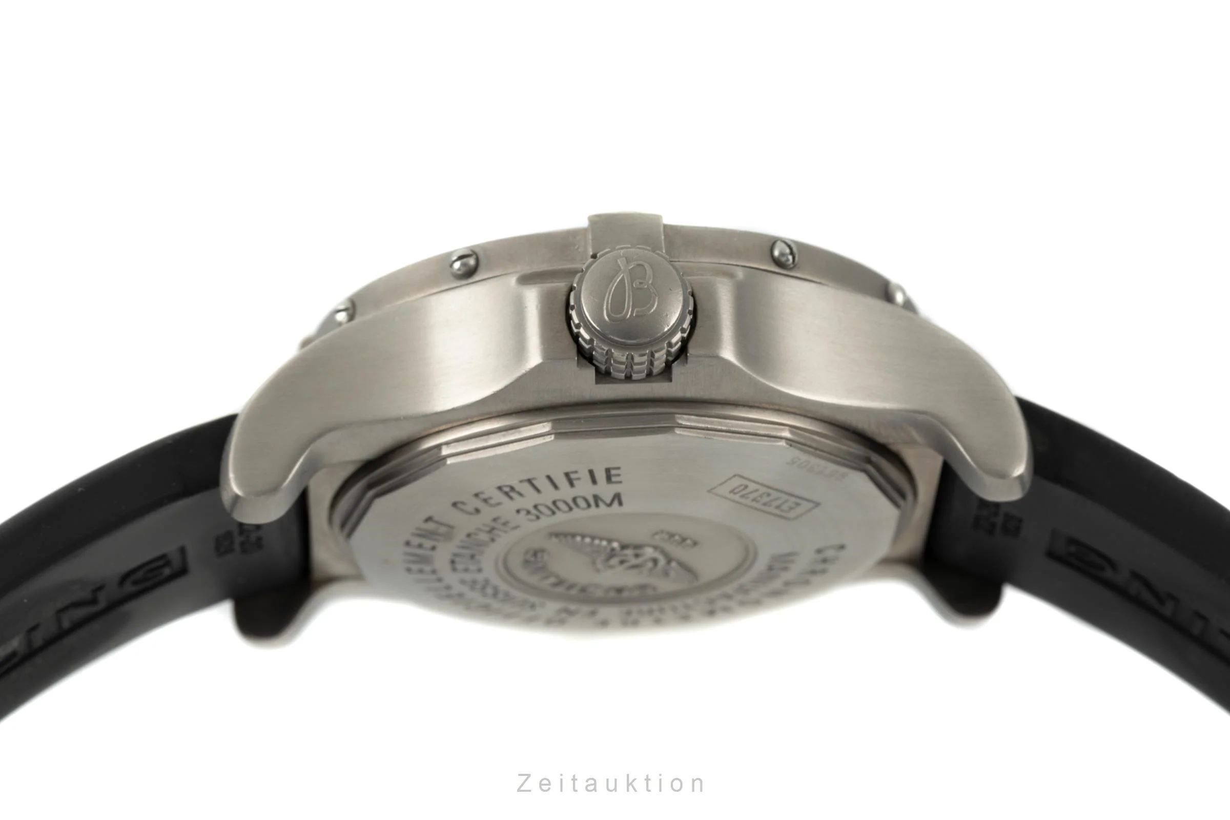 Breitling Avenger Seawolf titanium automatic men's watch E17370  [2110616] - Image 9