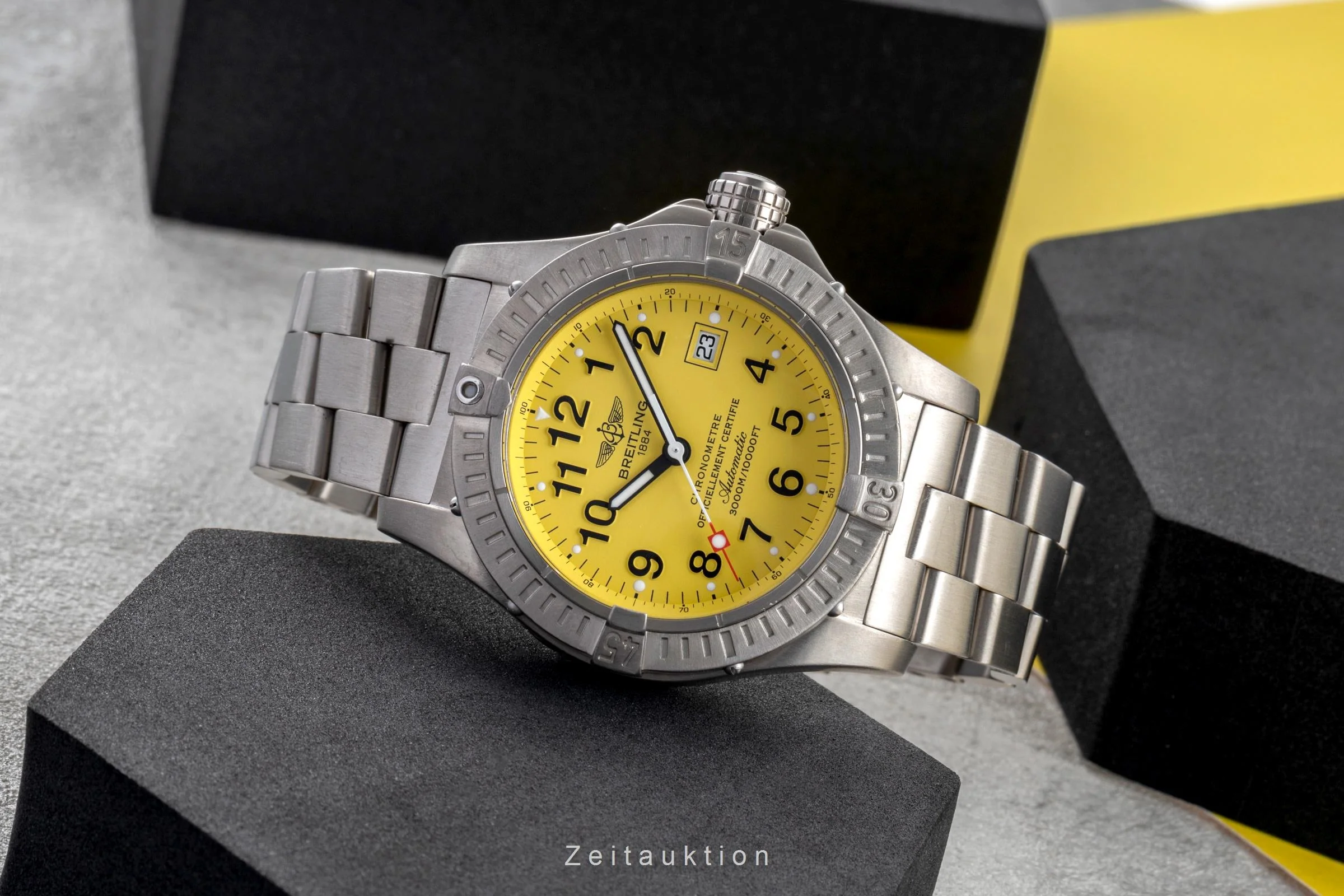 Breitling Avenger Seawolf titanium automatic men's watch E17370  [2503473] - Image 3