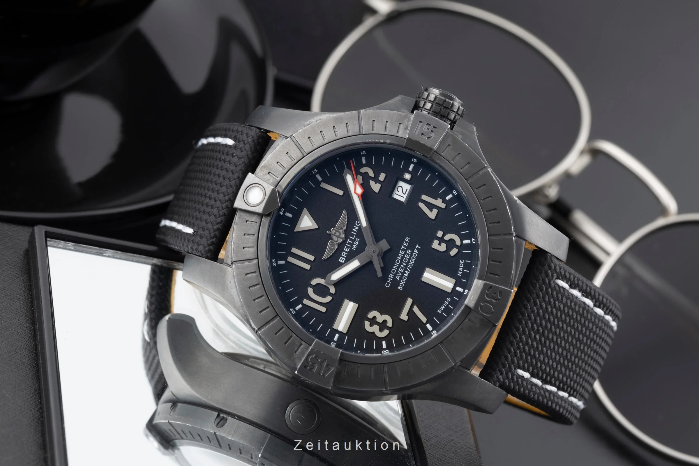 Breitling Avenger Seawolf titanium automatic men's watch V17319101B1X1  [2507282] - Image 3
