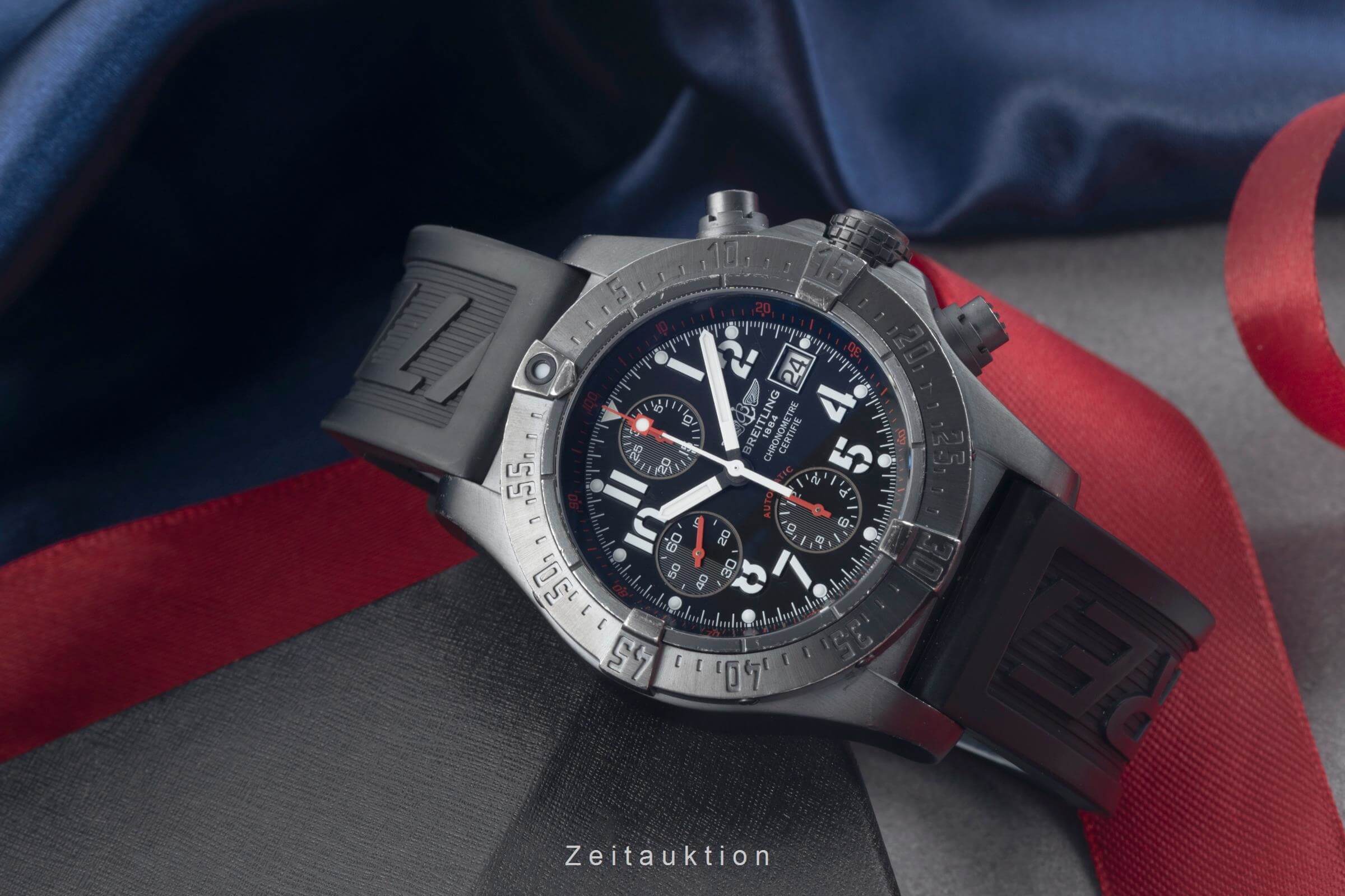 Breitling Avenger Skyland chronograph steel automatic men's watch M13380 LP: 8950EUR Limited  [2501218] - Image 3